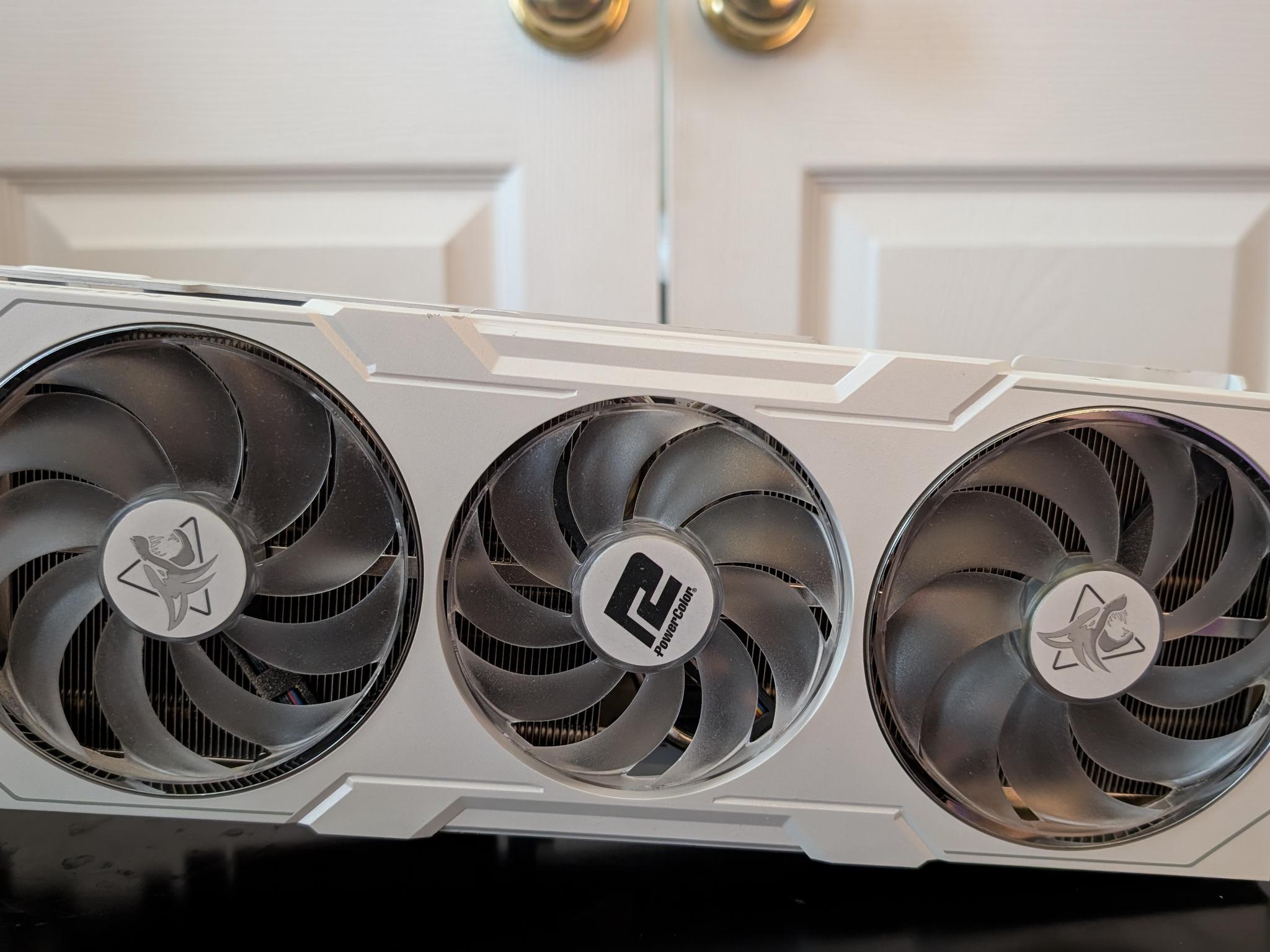 PowerColor Hellhound Spectral White Radeon RX 7900 XTX