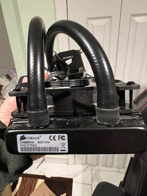 CORSAIR Hydro Series H100i Extreme Performance 240mm Water/Liquid CPU Cooler.