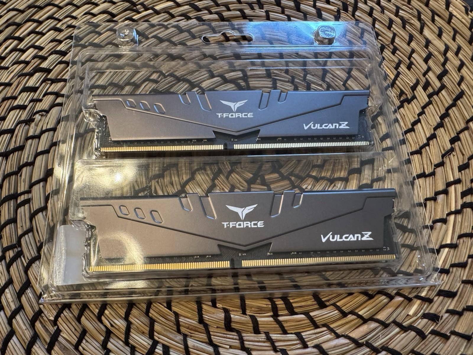 TeamGroup T-Force Vulcan Z 16GB (8GB x 2) DDR4-3200 PC4-25600 Ram