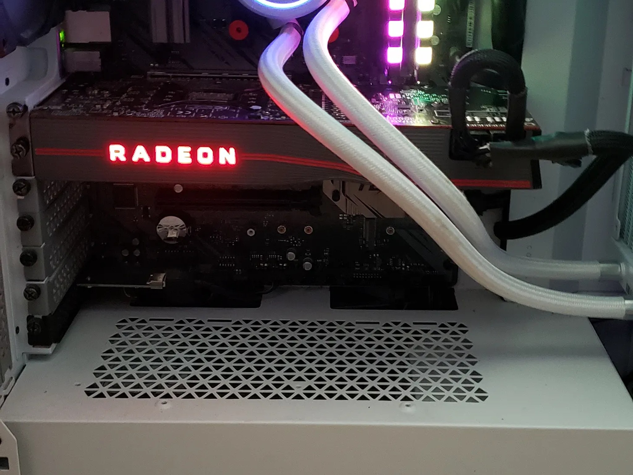 AMD RX 5700 XT