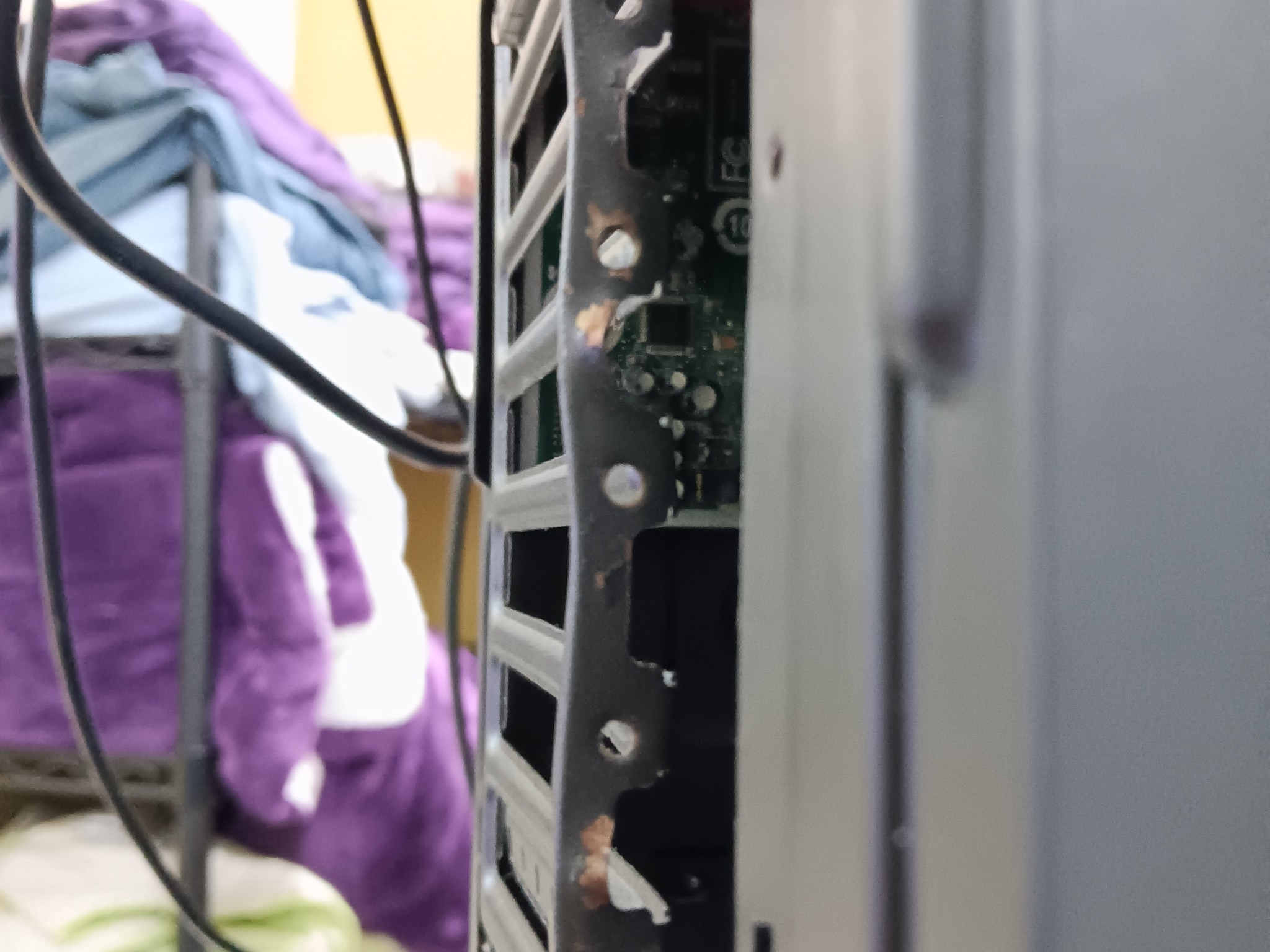 Ultra Budget Gaming PC: i7 870, RX 560D