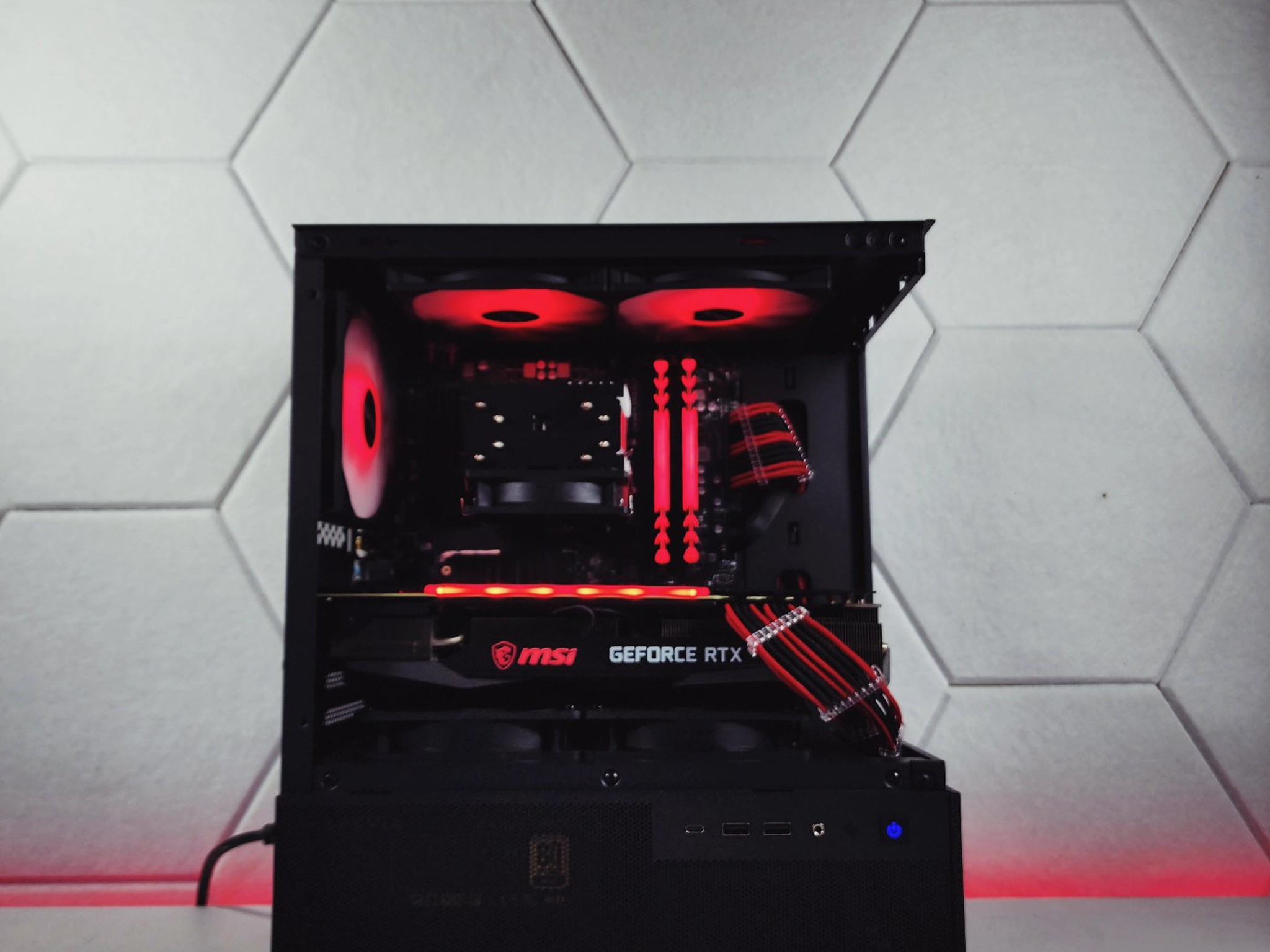 ❤️RTX 3070 || Ryzen 5 5600GT || 1TB M.2 NVMe SSD || 16GB 3200MHz || 1080p/1440p Gaming Computer