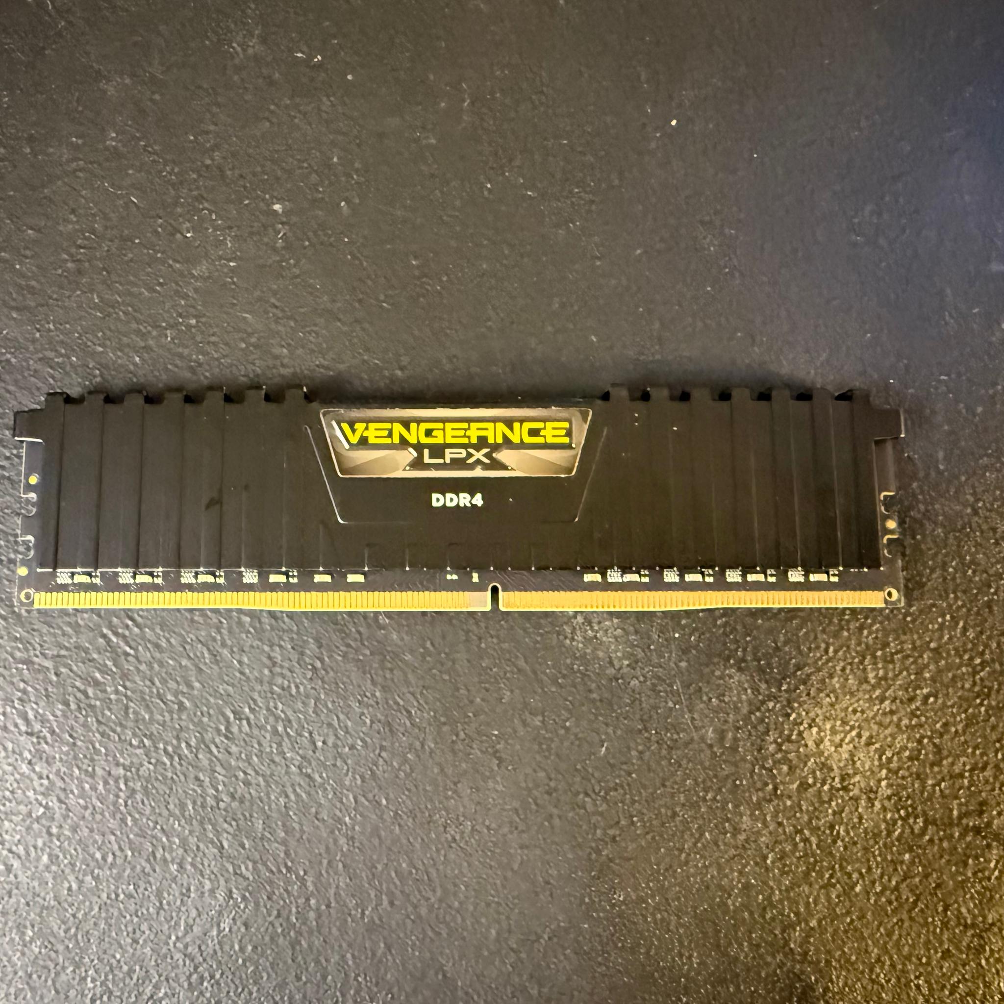Corsair Vengeance LPX 32GB (1x32GB) DDR4 3600MHz RAM