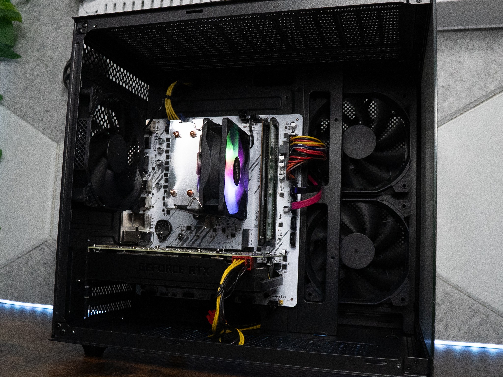 🍬🍬 | HP RTX 2060 Super 6GB | RYZEN 5 2600 | 16GB DDR4 RAM | 1.25TB | Y2K Hero BRONZE