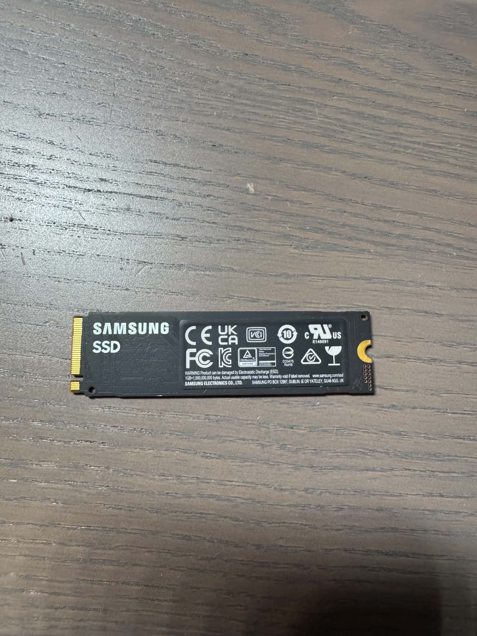 Samsung 980 1TB NVMe M.2 2280 PCIe Gen3 SSD MZ-V8V1T0 (Low hours & great health)