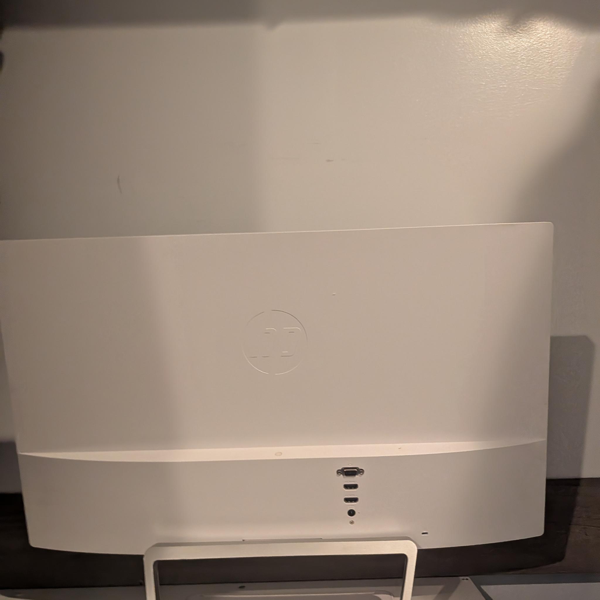 HP Pavilion 27xw Monitor With CABLE