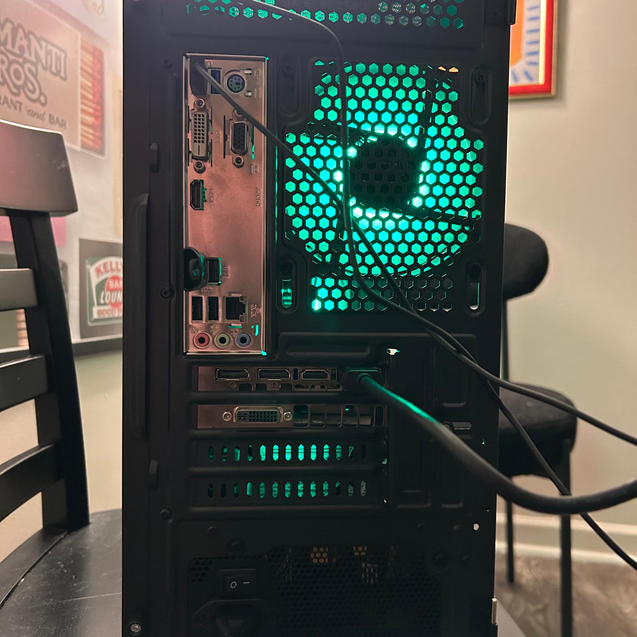 Gaming/Multipurpose PC - I7-6700/GTX 970 - 2x4GB RAM - 512GB SSD - WIN 11 H