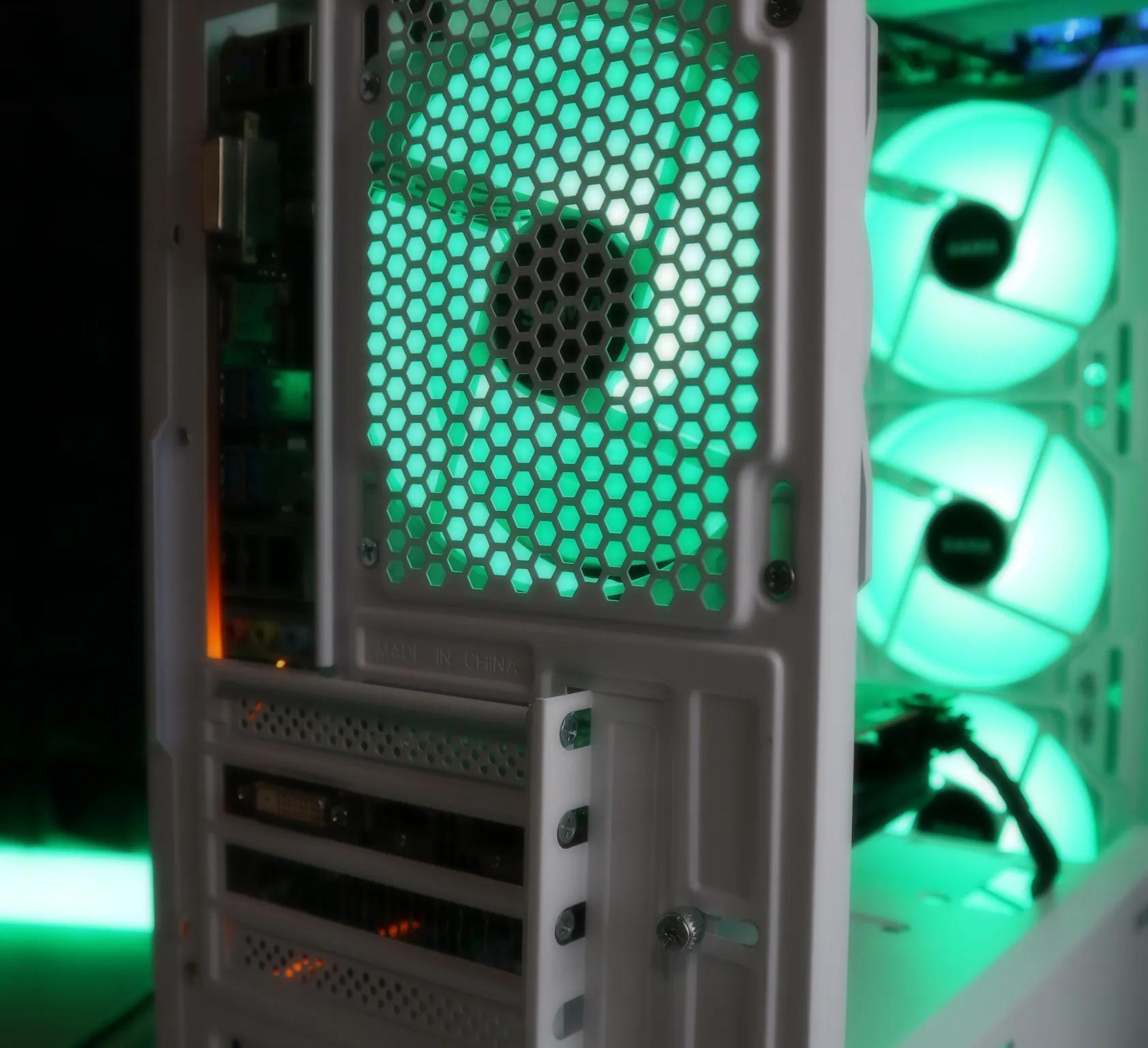 FB-AD  | Ryzen 3 2300X/RX 560 4GB Gaming PC