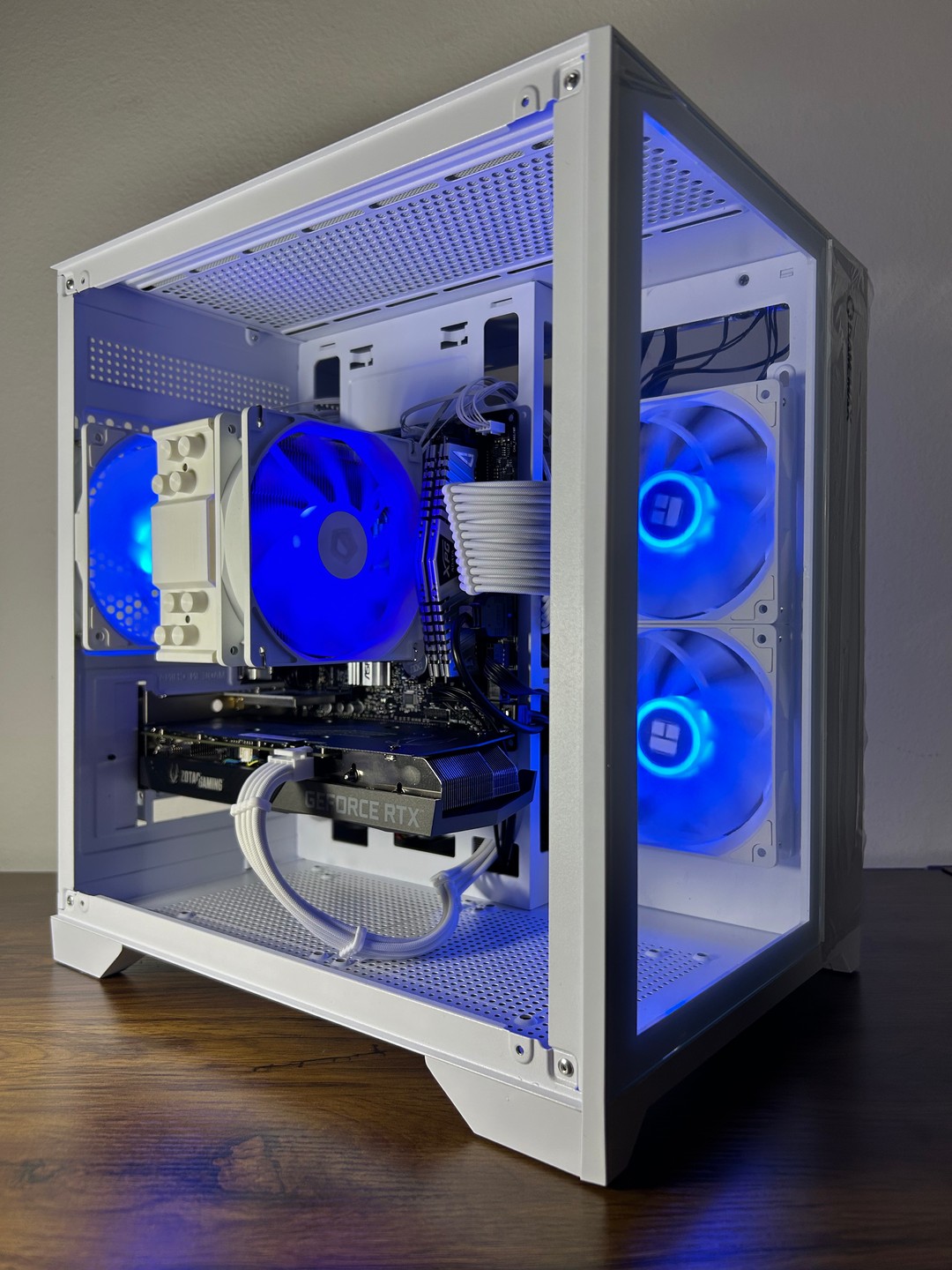 Beast White Gaming PC (RTX 3060, i7) | Jawa