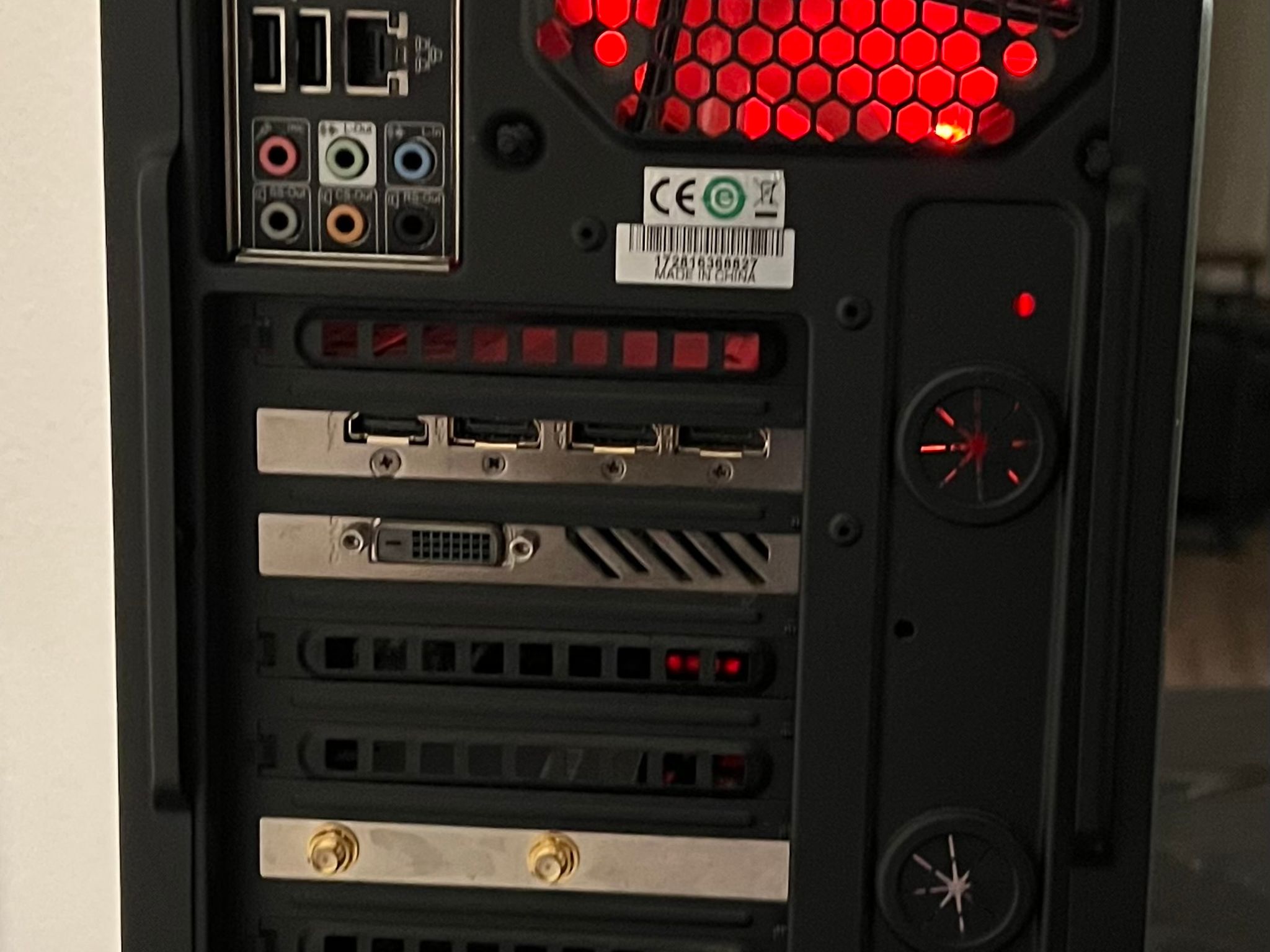 Gaming PC - NVIDIA GTX1070 - Intel I7 - 16GBRAM - 2TB HD & 256GB SSD