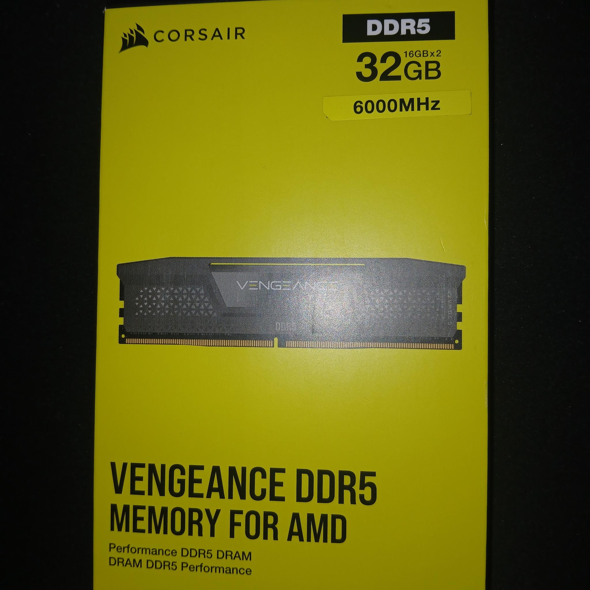 CORSAIR Vengeance 32GB (2 x 16GB) CL30 6000 CMK32GX5M2B6000Z30