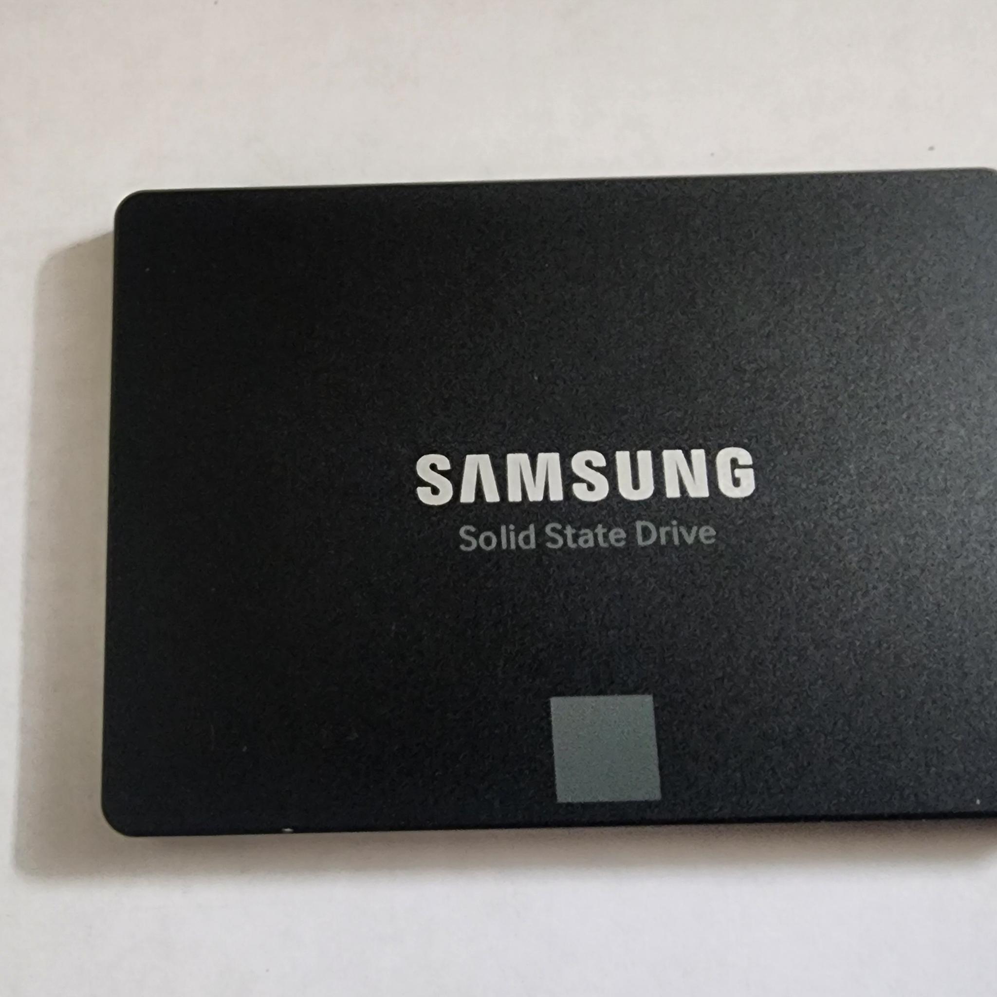 Samsung 870 EVO 512GB