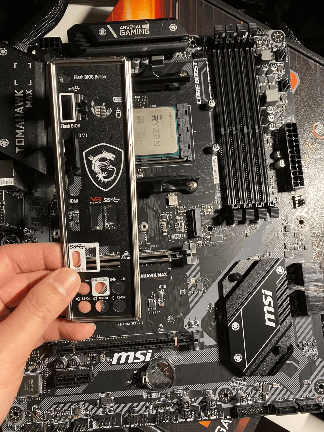 Ryzen 7 3700x and B450 Tomahawk Combo
