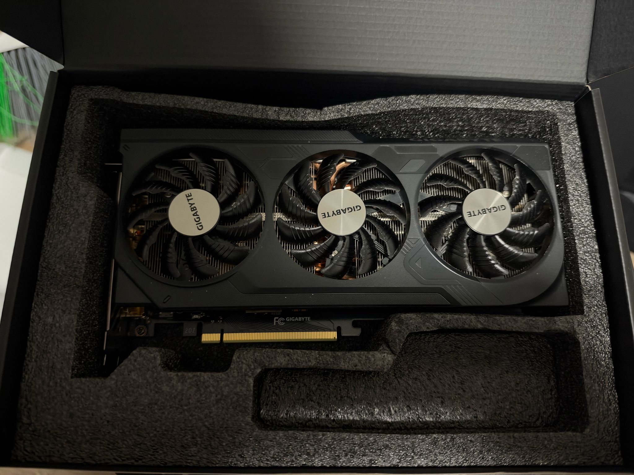 GIGABYTE WINDFORCE OC GeForce RTX 4070 Ti SUPER