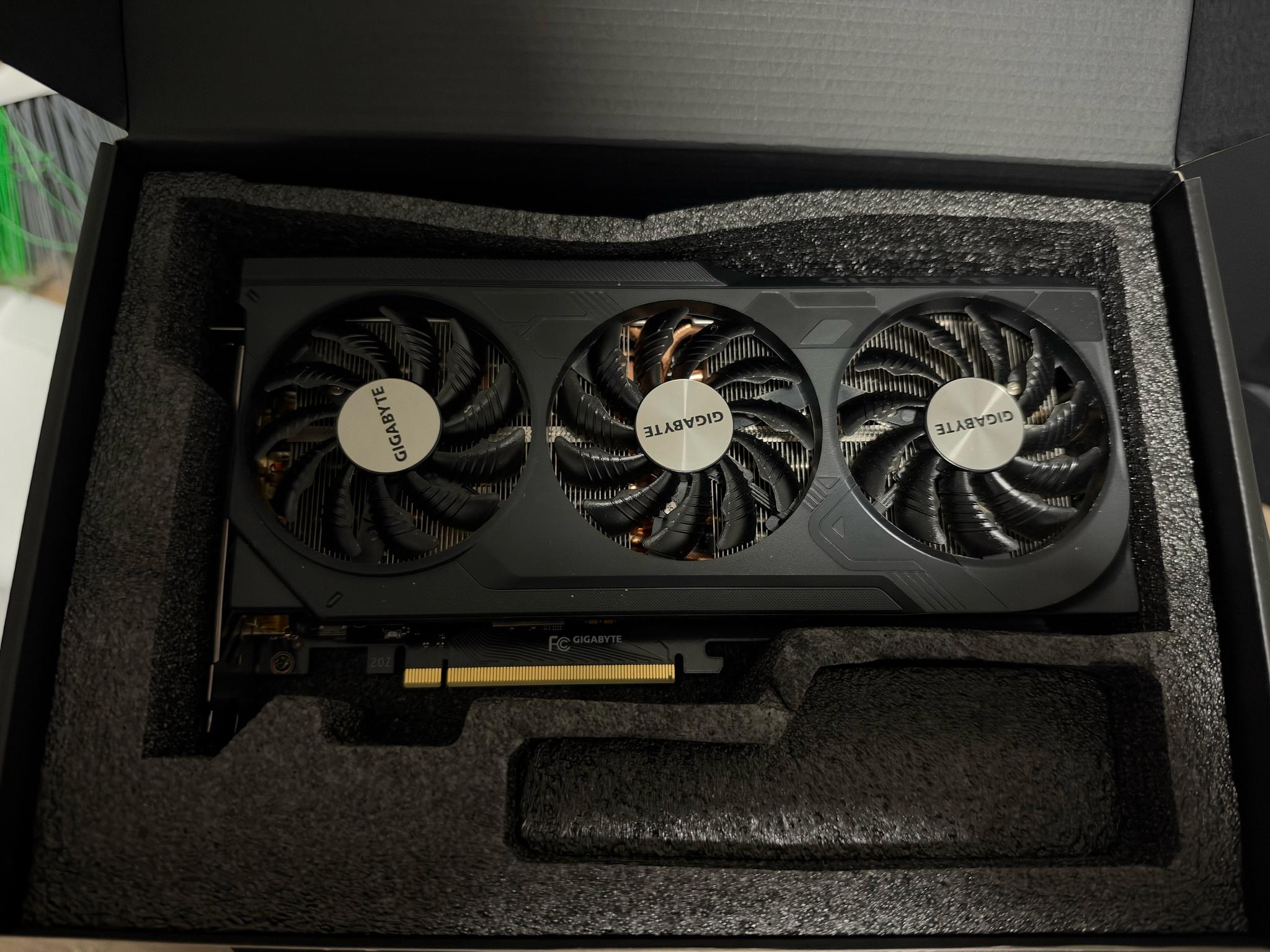 GIGABYTE WINDFORCE OC GeForce RTX 4070 Ti SUPER - Image 2