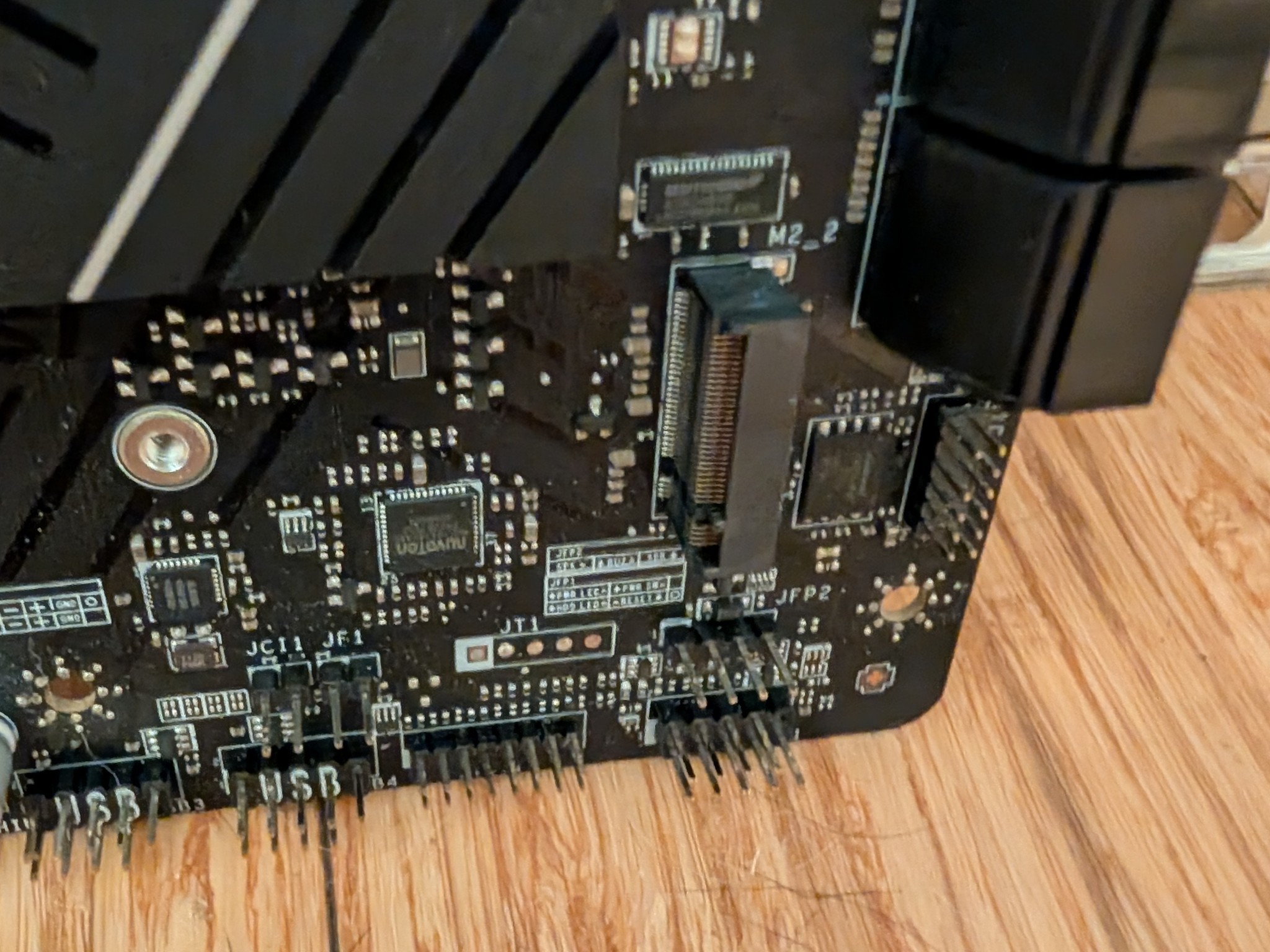 MSI PRO B760-P DDR4 II **Mostly functional**