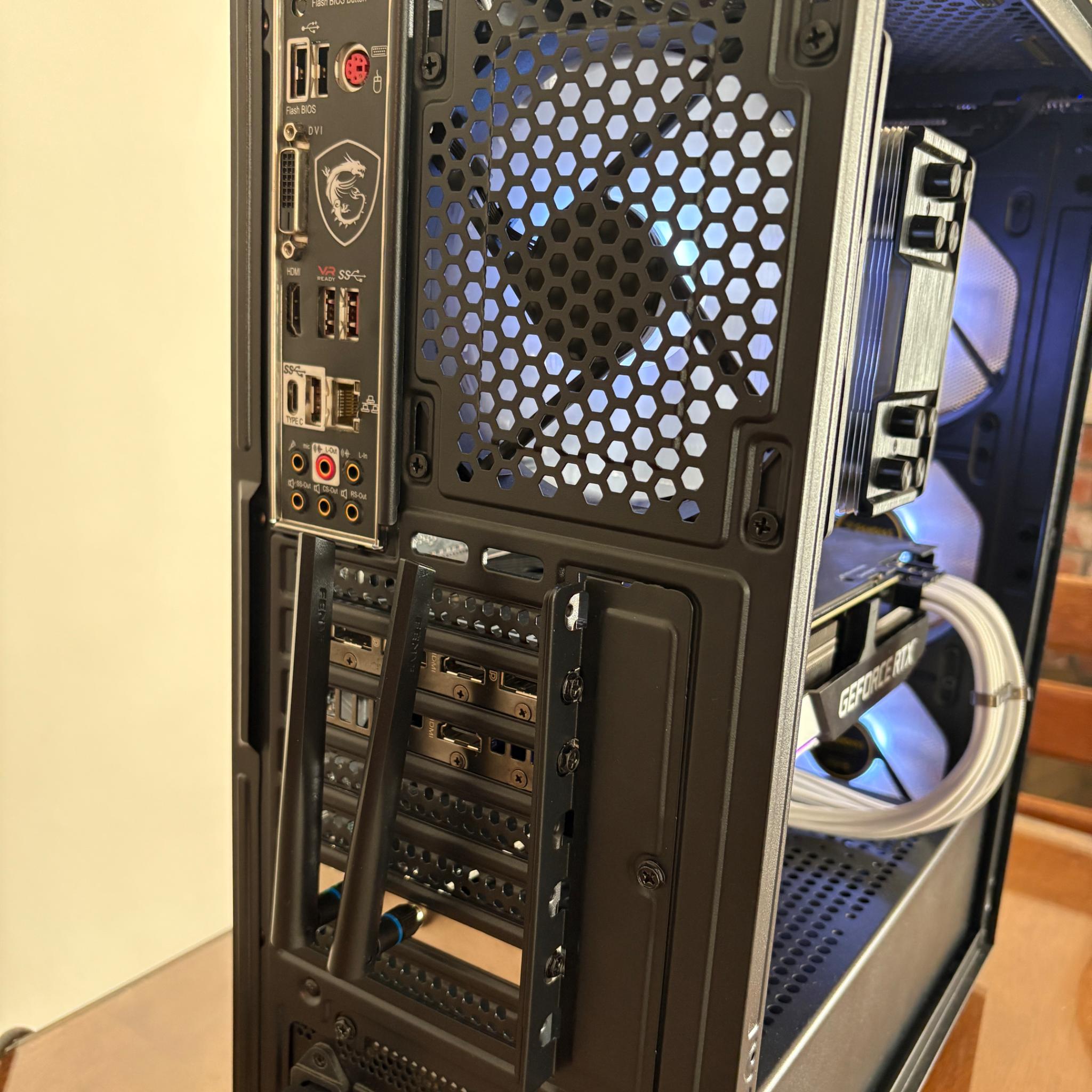 ⚪️⚫️ | Ryzen 5 3600 + RTX 3070 8GB | 32GB | WiFi INCLUDED