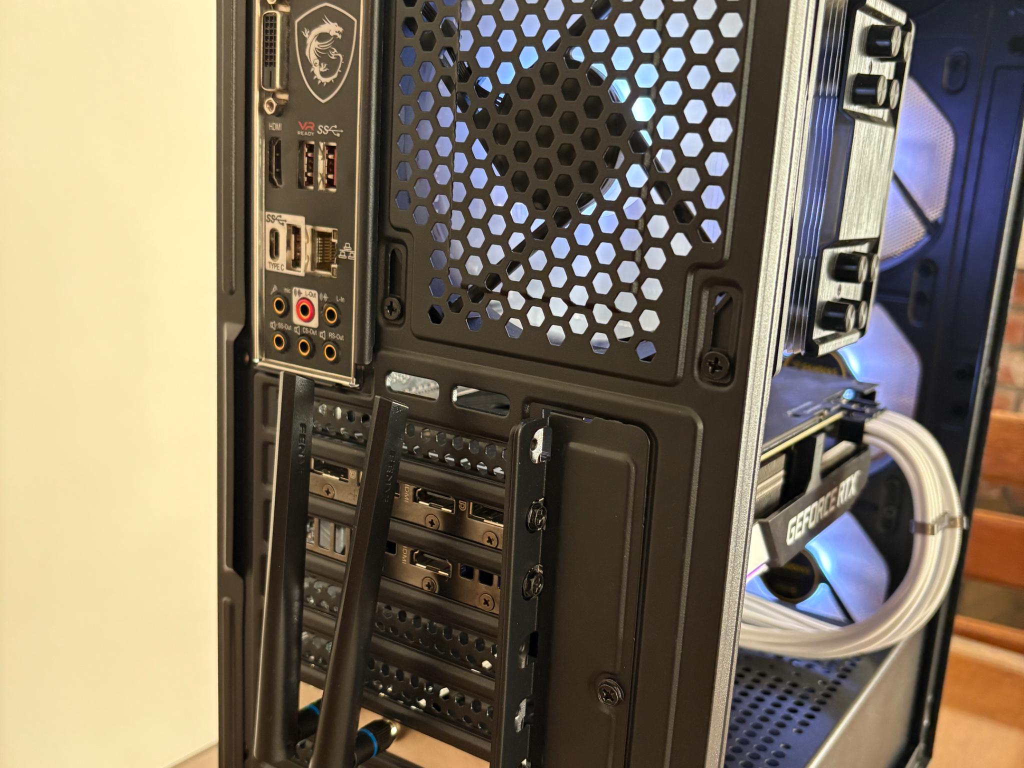 ⚪️⚫️ | Ryzen 5 3600 + RTX 3070 8GB | 32GB | WiFi INCLUDED