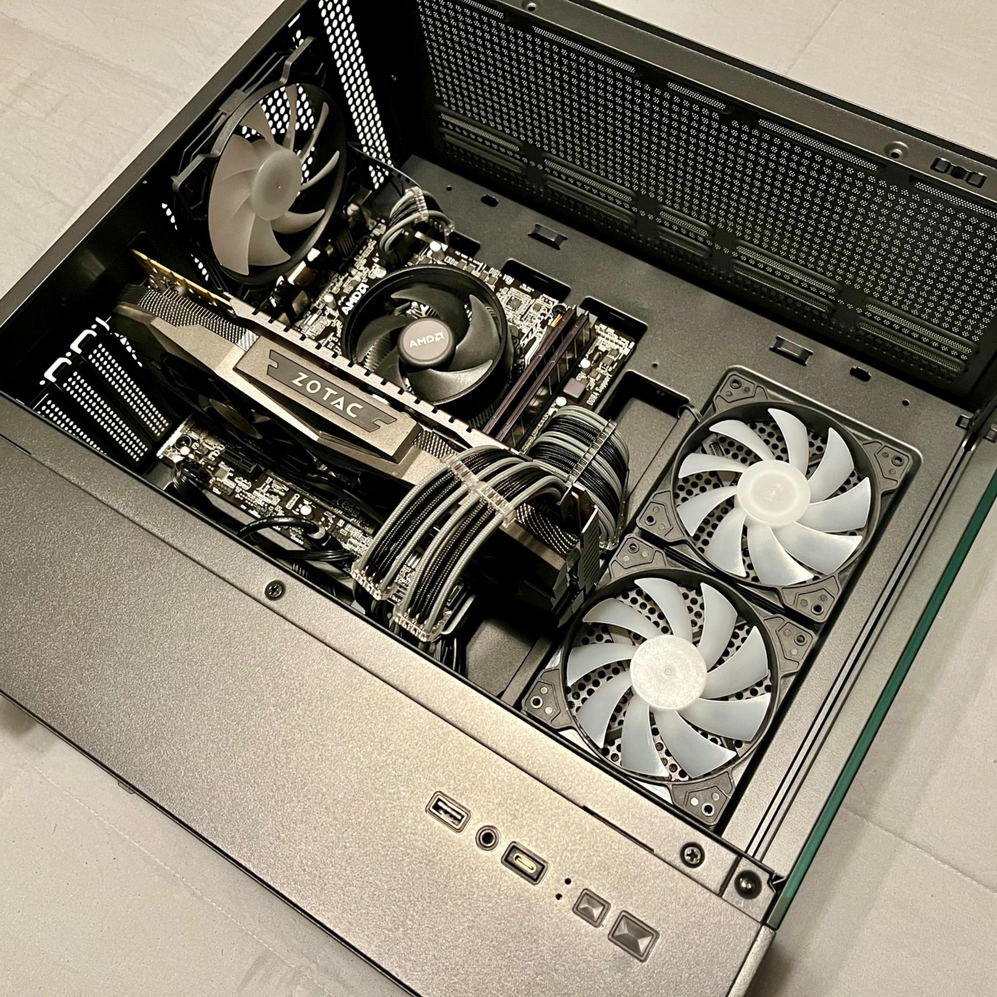 Custom Gaming PC |GTX 1080 // Ryzen 3500x // 16GB DDR4|
