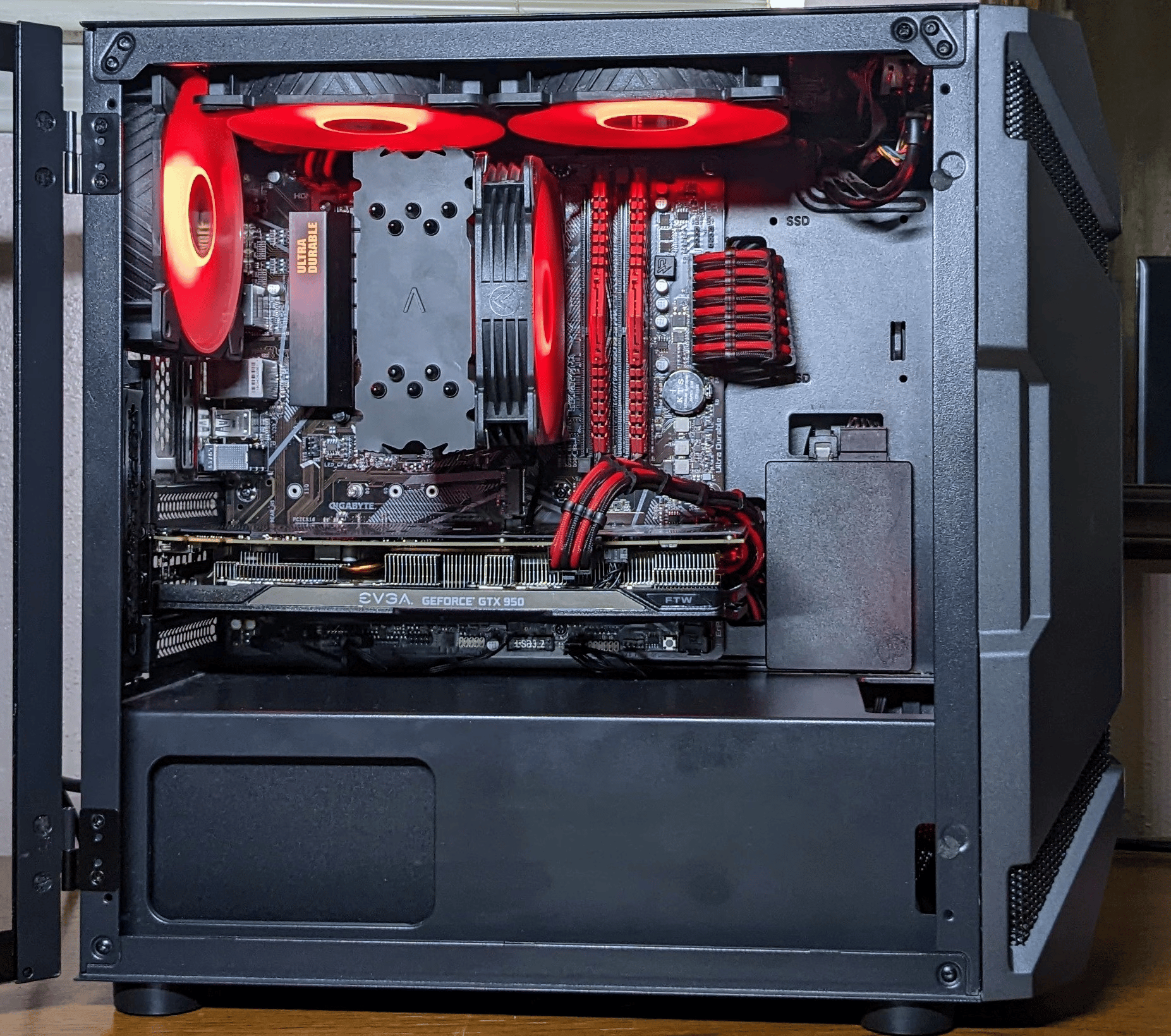 AMD Ryzen 5600G 4.4Ghz, 240GB Storage, 16GB RAM, Gtx 950, Custom Built Gaming and Work Desktop