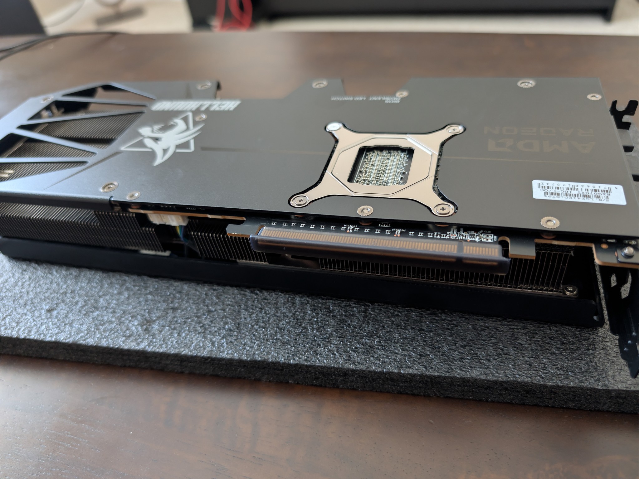 PowerColor Hellhound AMD Radeon RX 9070 XT OC 16GB