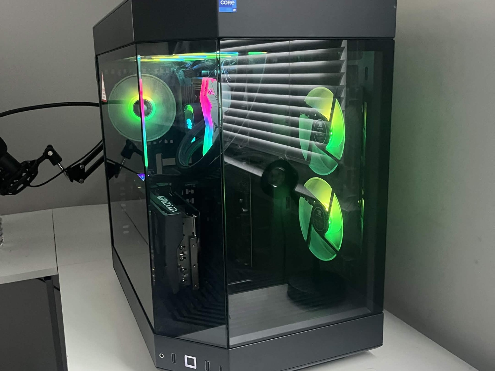🖥️ RTX 4070 ti | i9 14900k | 32gb DDR5 | 1tb Gen 4 NVMe | Water Cooled Black Gaming PC