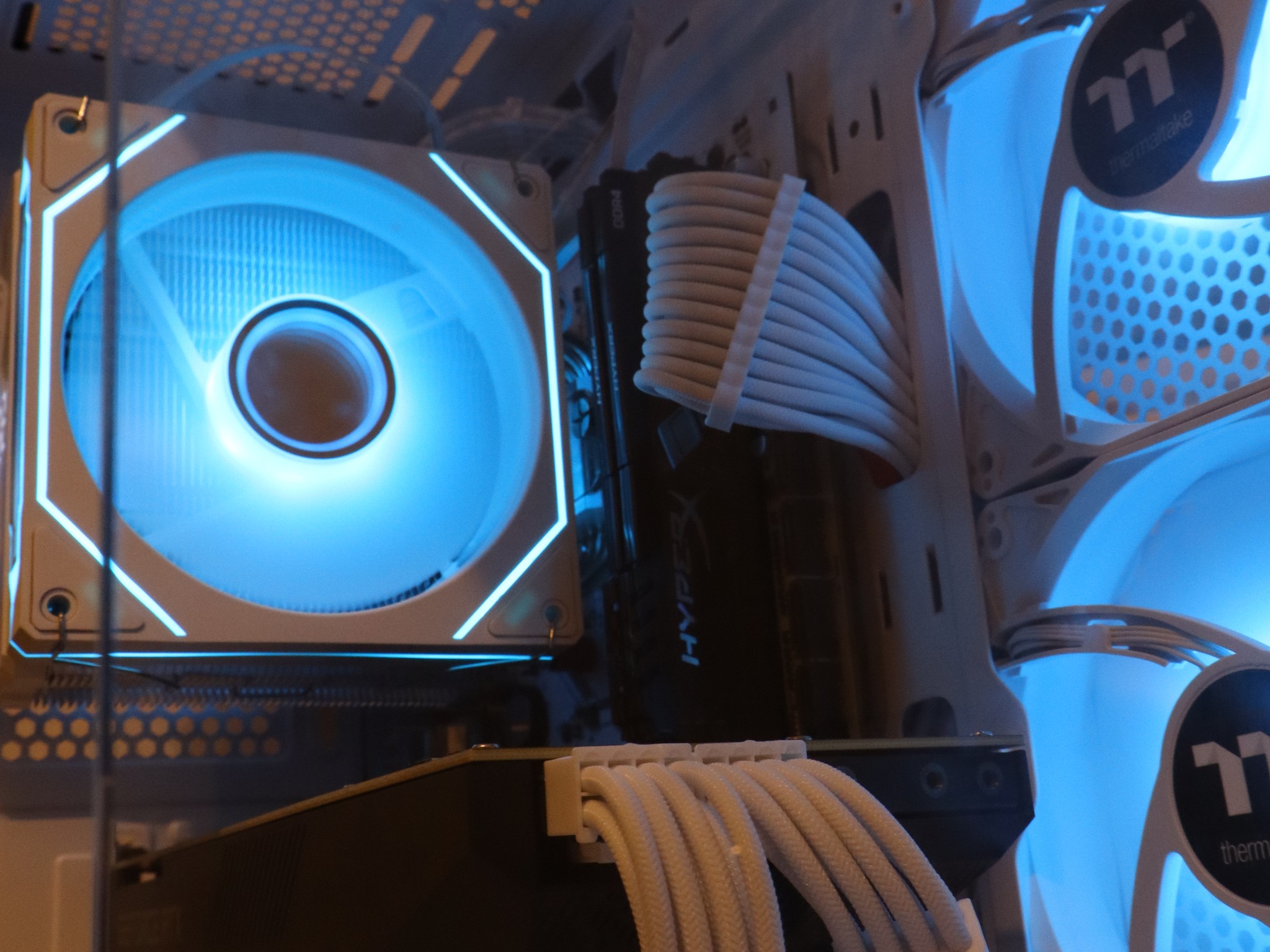 Gaming PC | RTX 3070 8gb | Ryzen 5 | 16gb 3200mhz ram | 1 TB storage | Windows 11 Wifi & Bluetooth