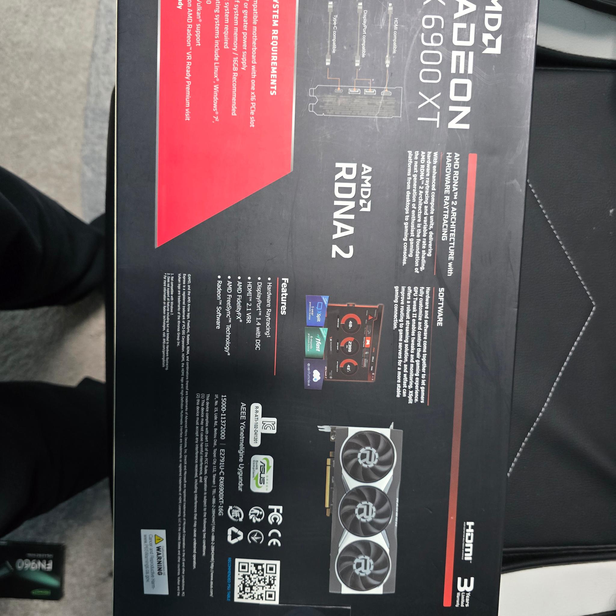 AMD RX 6900xt reference model