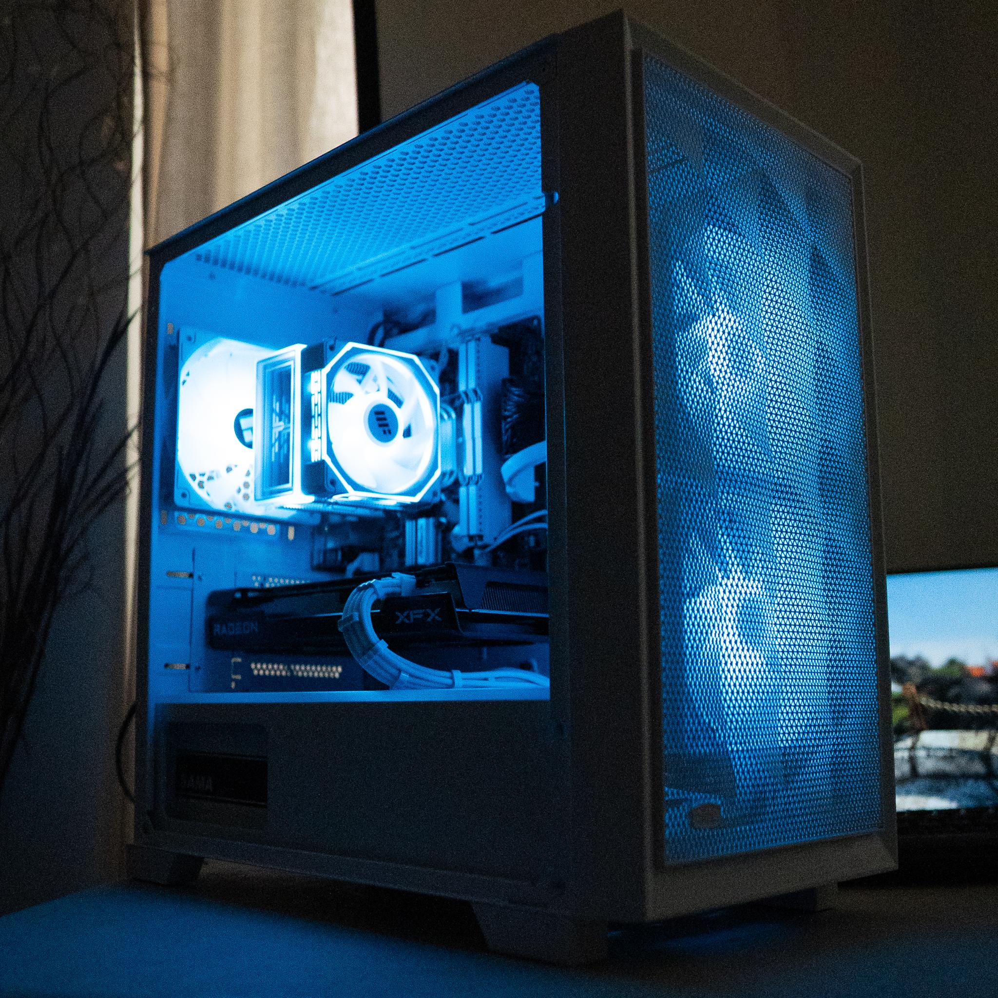 🌨🌨 | RX 7600 8GB | INTEL i7 9700 | 16GB DDR4 RAM | 1.25TB Storage | Arctic Snow 3.0