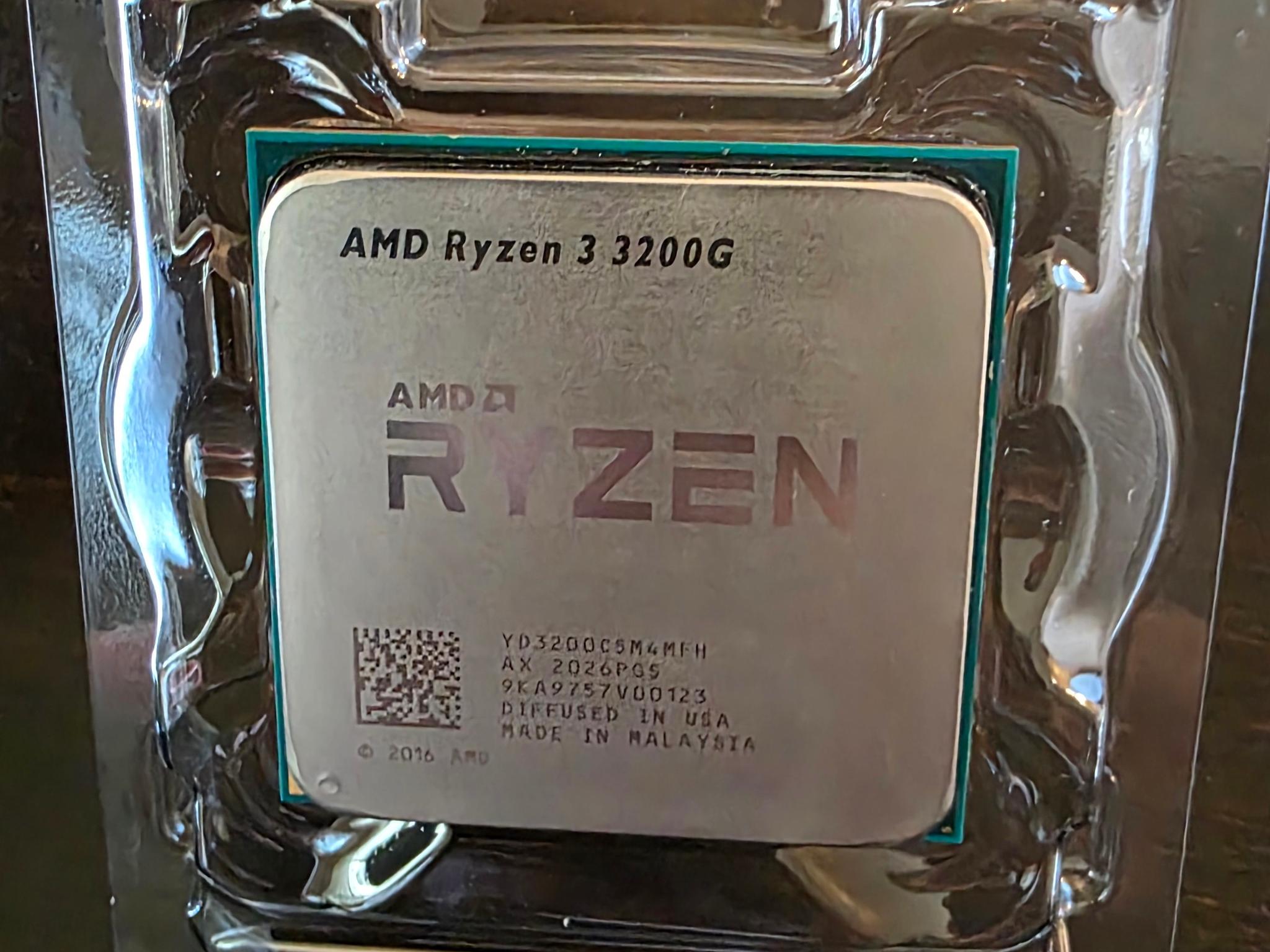 AMD Ryzen 3 3200G