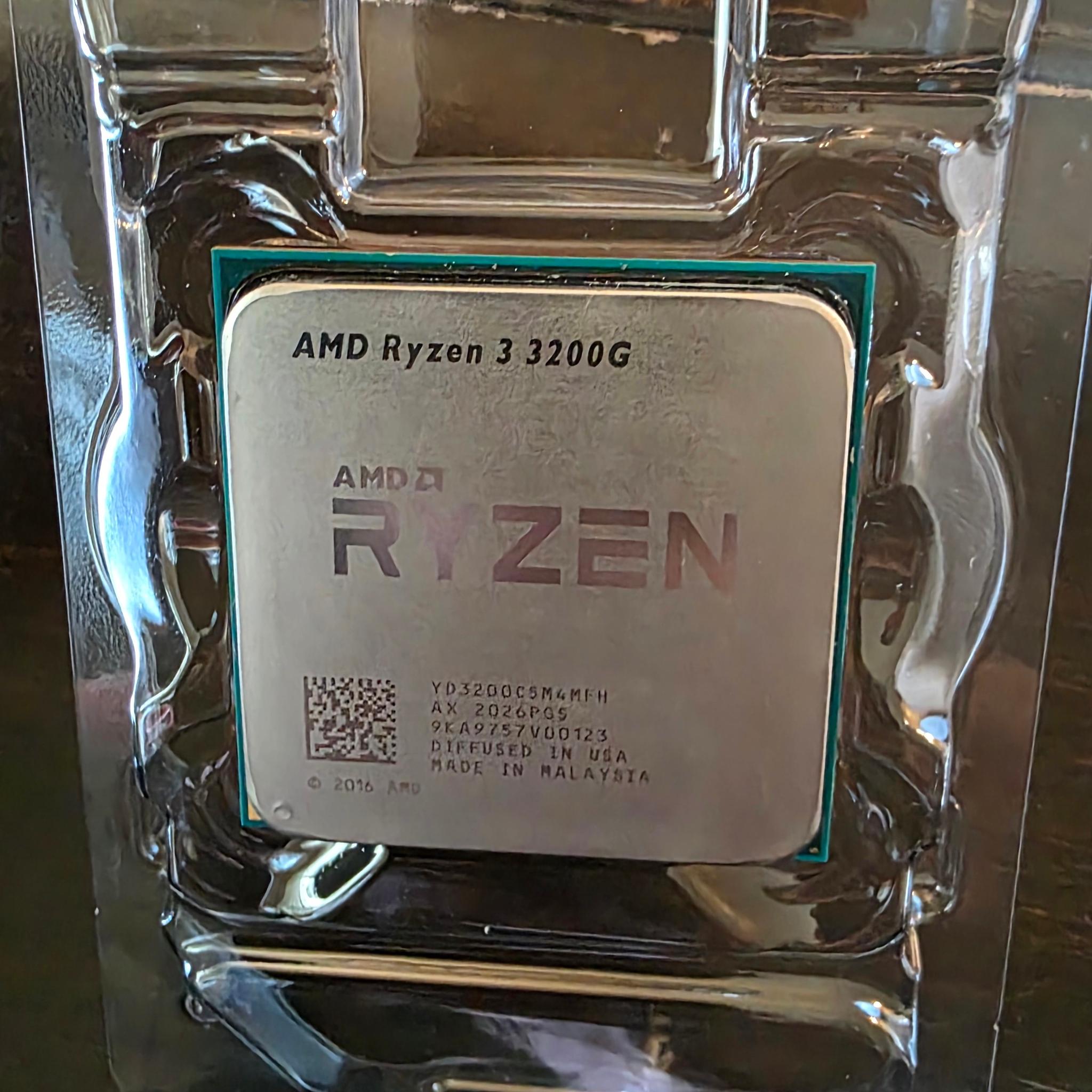 AMD Ryzen 3 3200G