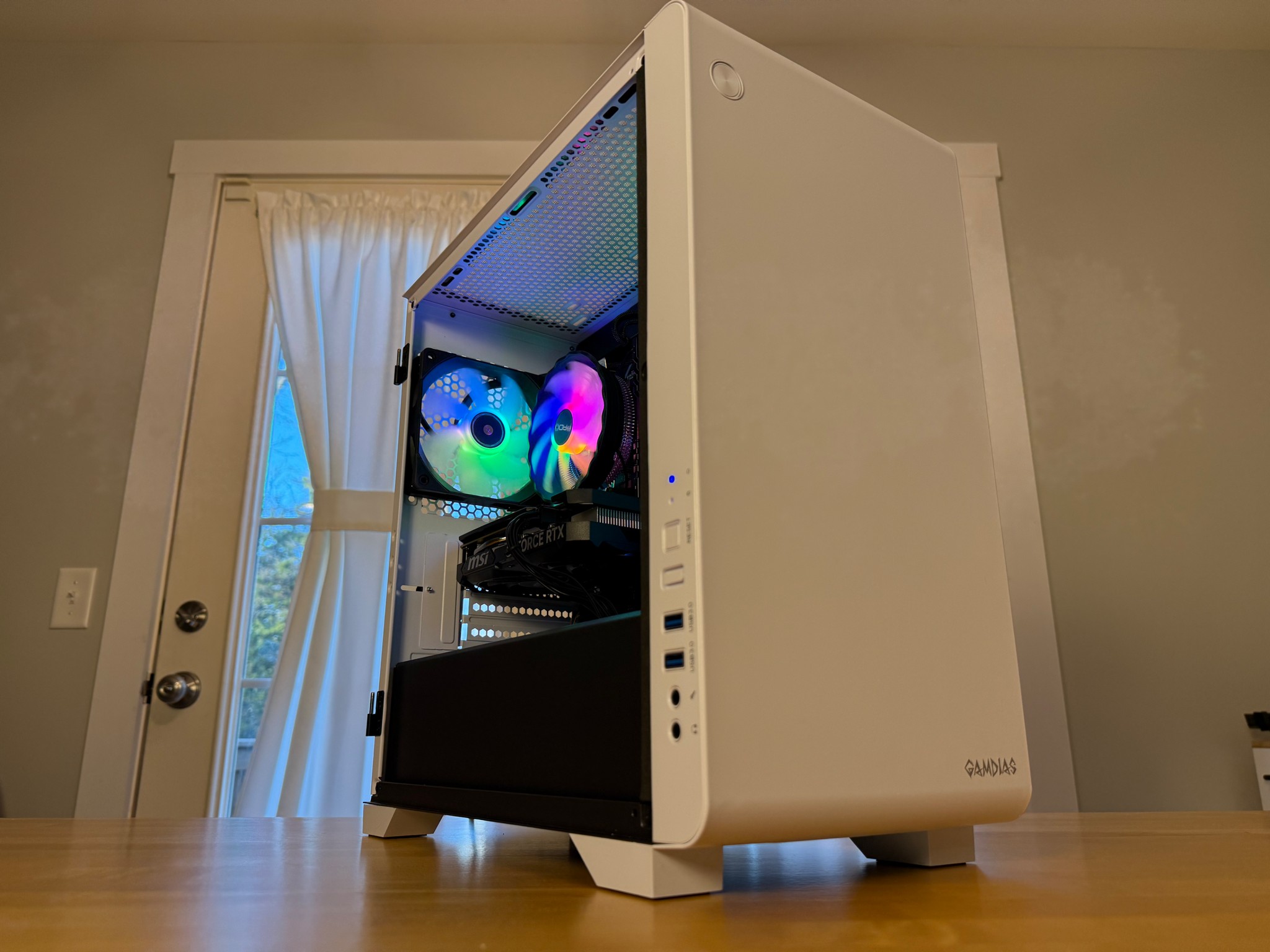 ⚪️⚫️| RTX 4060 8gb, Ryzen 2600, 1tb SSD, WiFi Equipped ARGB Gaming PC