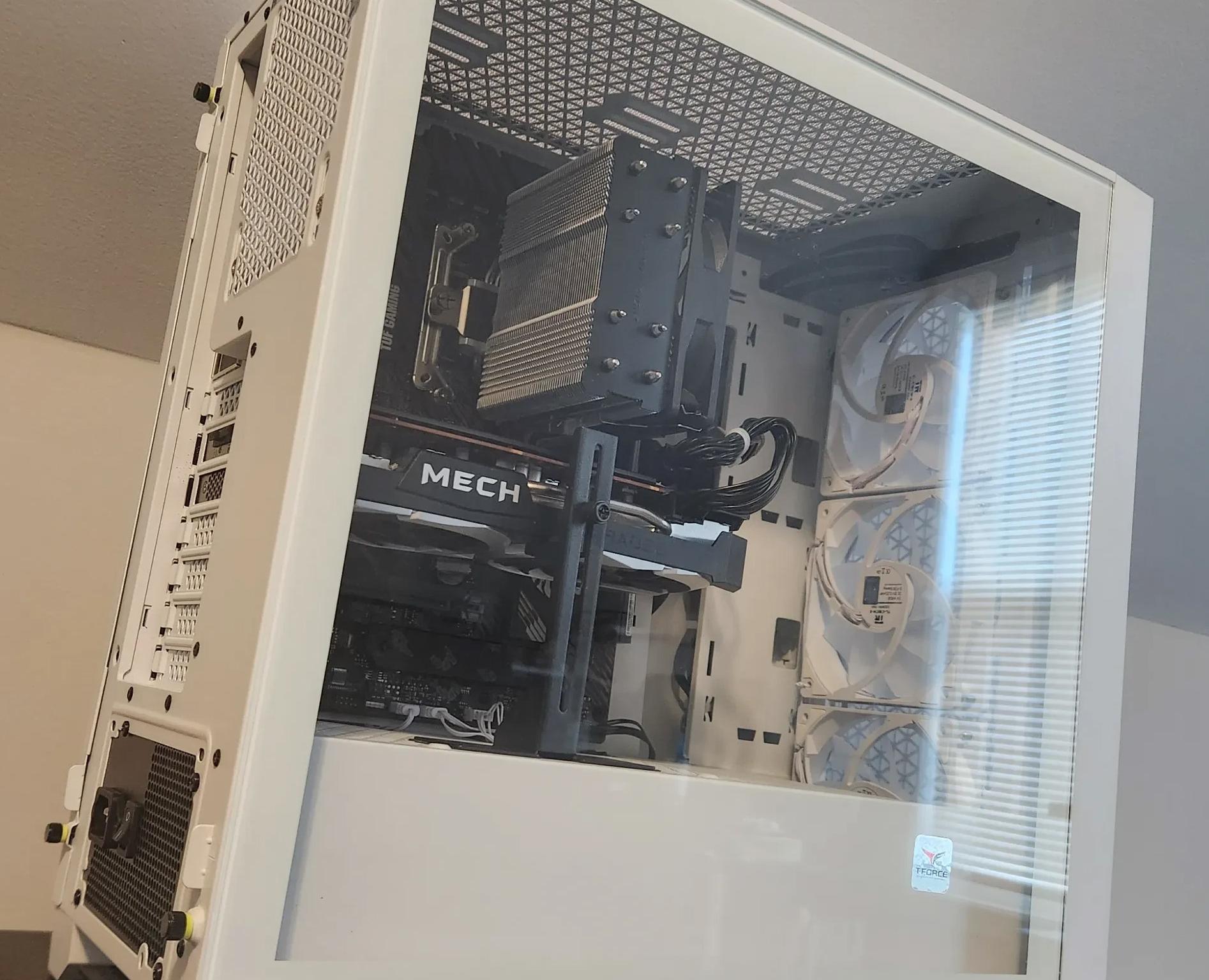 Great 1080p Gaming Driven by Ryzen and Radeon RX6600!