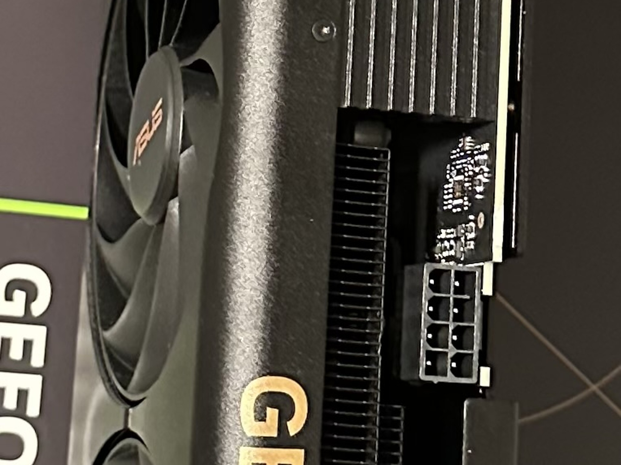 ASUS ProArt GeForce RTX™ 4060 OC Edition 8GB GDDR6 Graphics Card