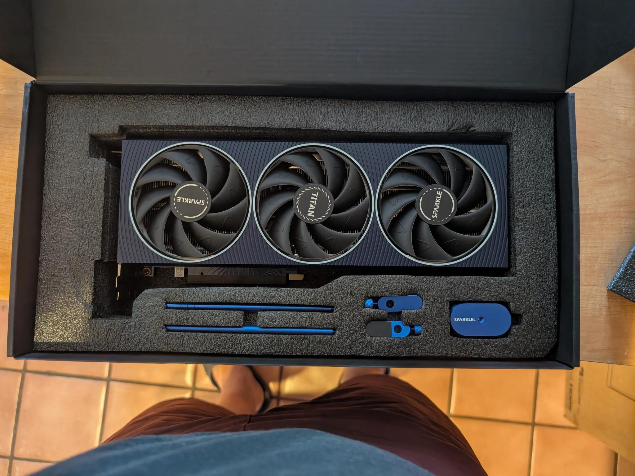 Intel ARC 770 16GB Sparkle Titan OC Edition