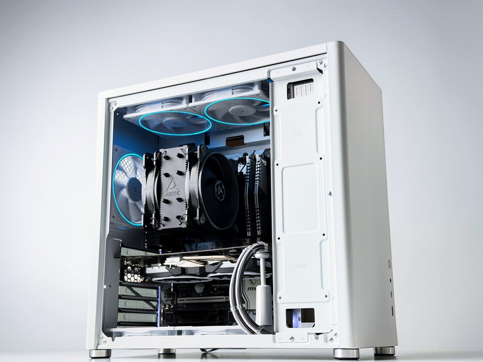 🤖 ❄️Starter Gaming PC❄️AMD RX 480 8GB❄️Intel Xeon 1240 V5 ( EQ=i7 6700)❄️16GB DDR4❄️512GB