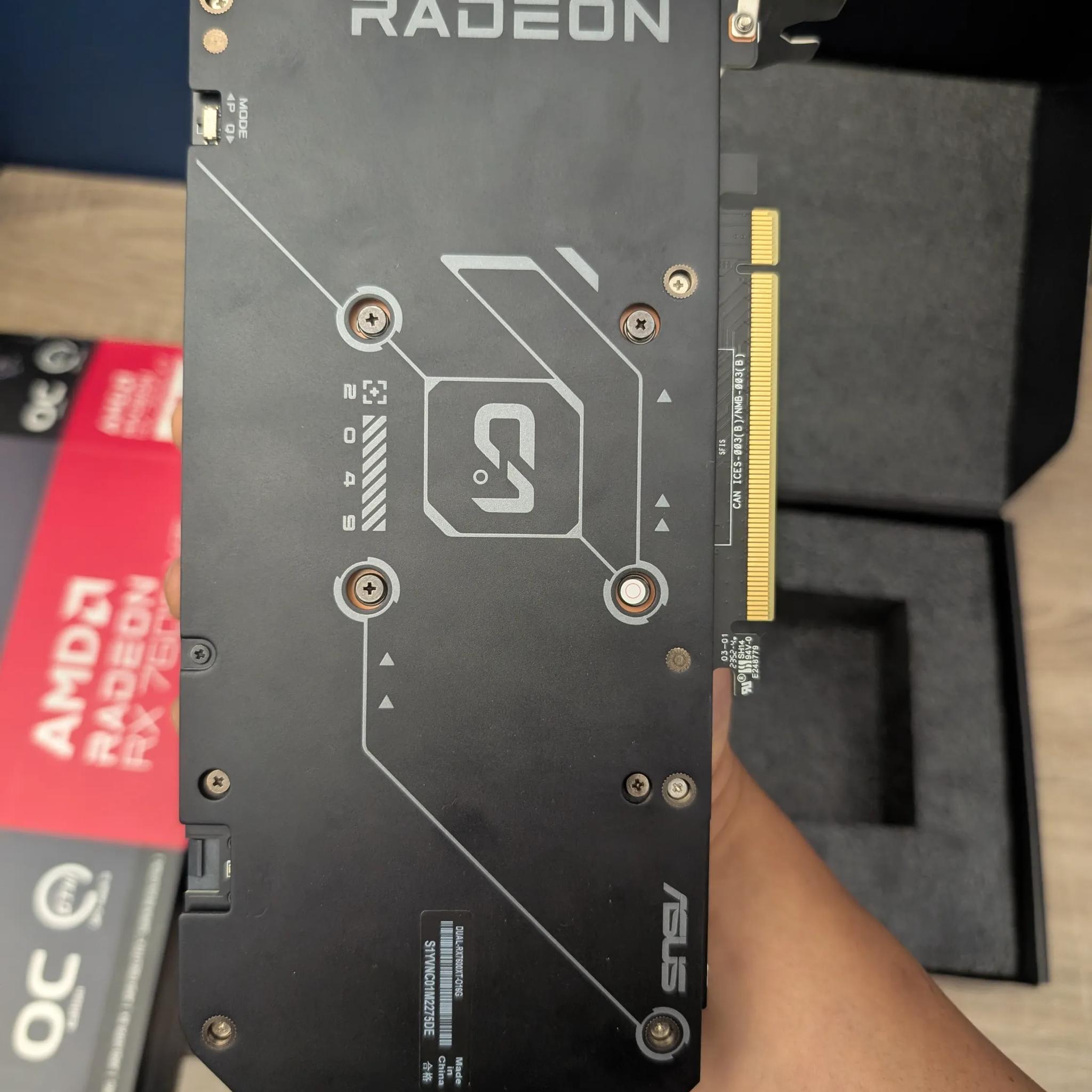 LIKE NEW - ASUS DUAL SERIES RX 7600XT 16GB