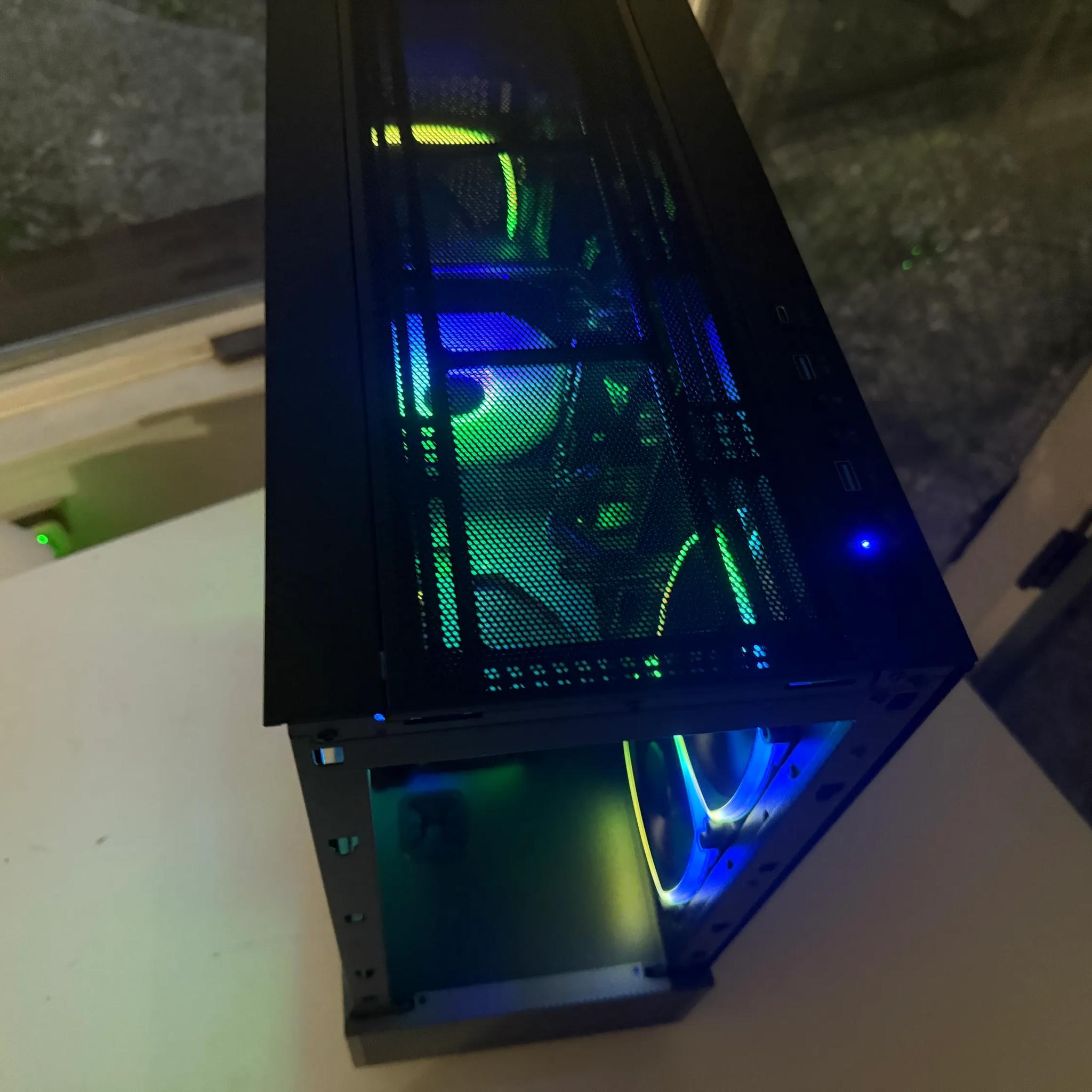 RX 6600XT / Ryzen 5 3600 | WIFI | 1TB HDD + SSD | 16GB Ram | Windows 11 Activated