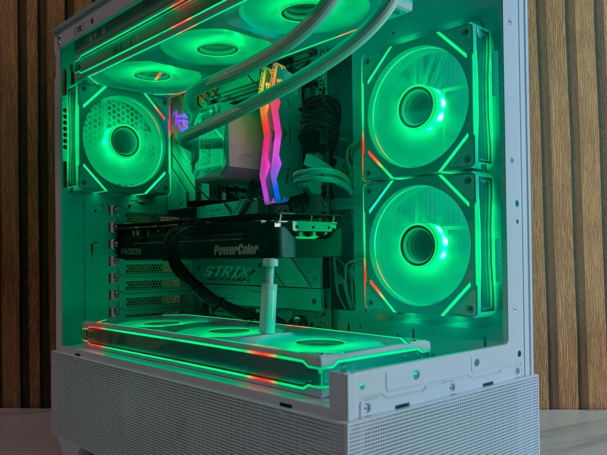 RX 9070XT 16GB | RYZEN 5 9600X | 1TB NVME | 16GB DDR5 | 850W
