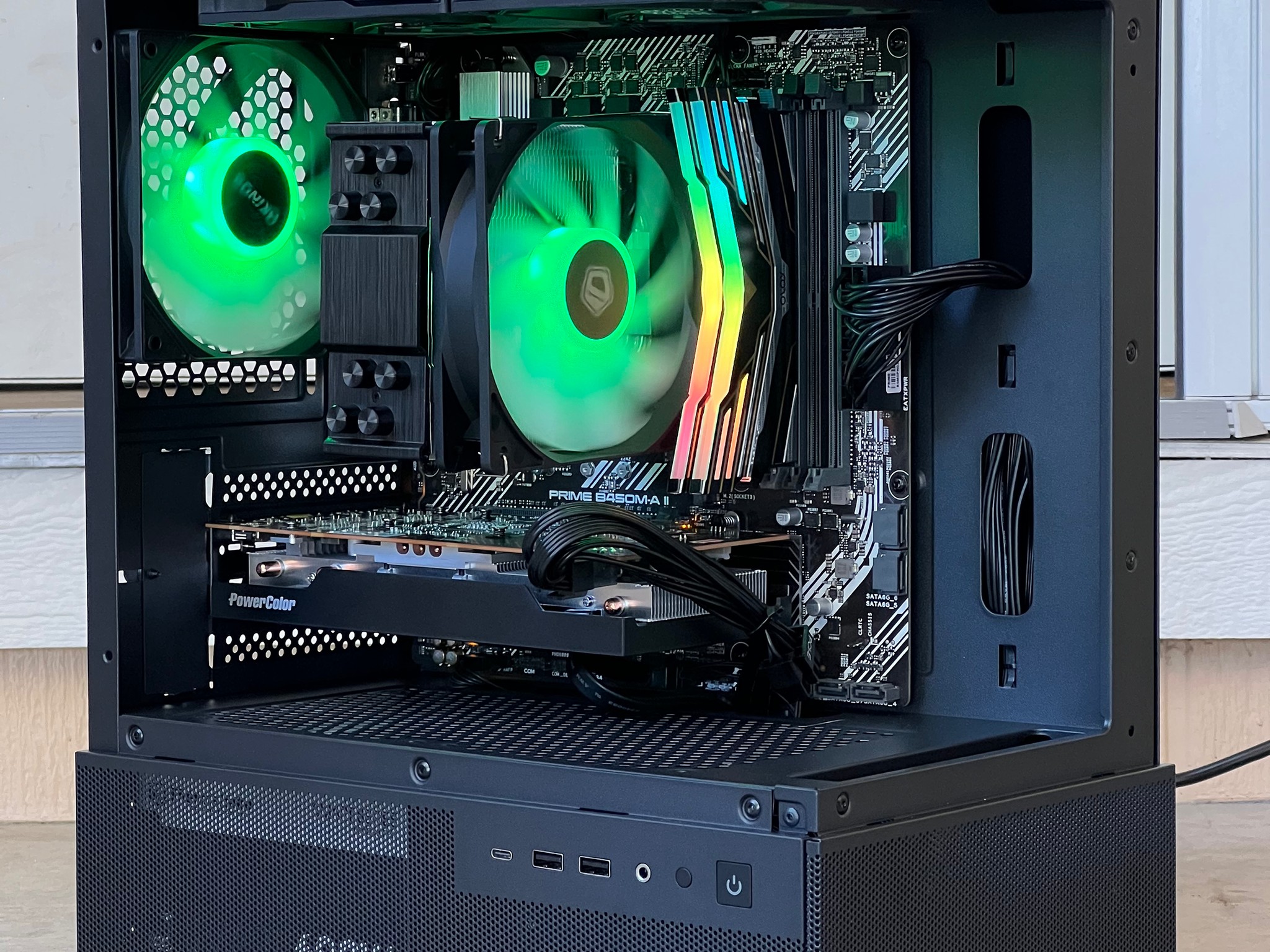 gaming pc | Rx 6600 | Ryzen 5 5500 | 16GB 3000mhz | 512gb ssd | windows 10