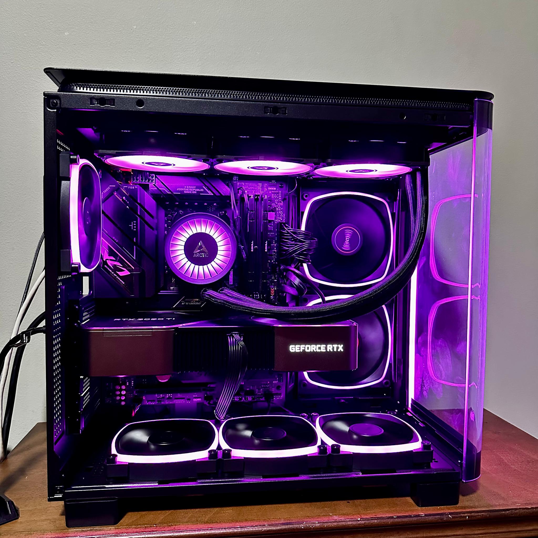 Ryzen 9 7900x 3090TI Founders Edition ARGB...REVERSE BLADE FANS