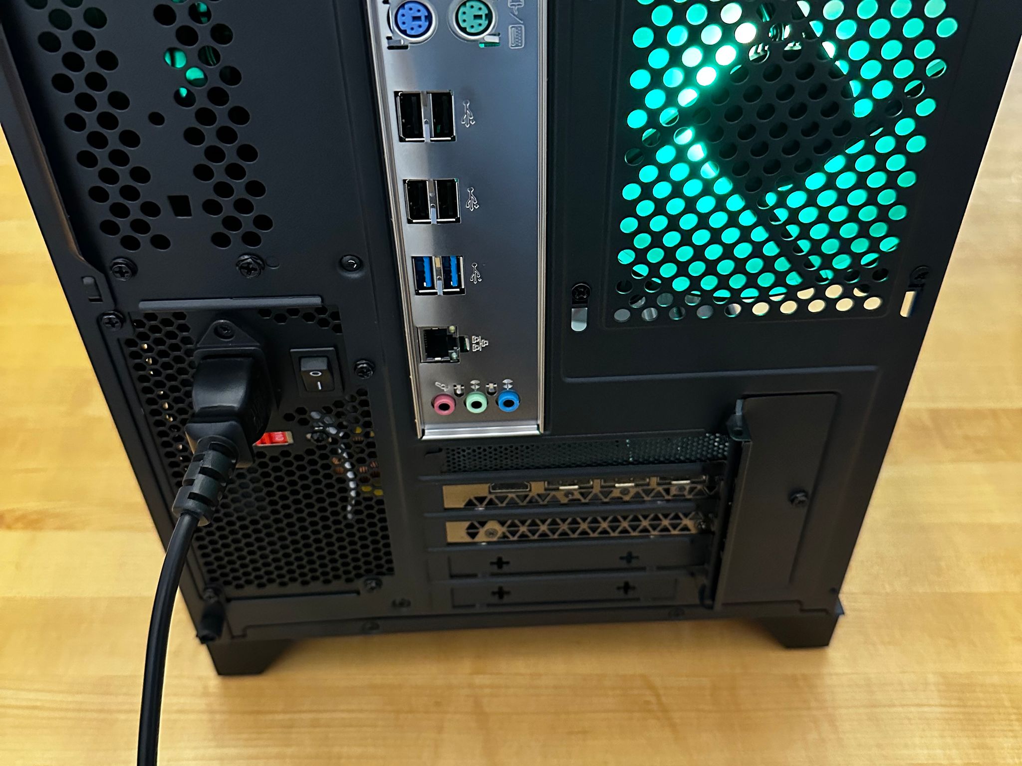 🔋🏠|RTX 3060 ti, Core i7, 32gb Ram, 1tb SSD Noctua Cooled! Content/Streamer/Gaming PC Black Friday!
