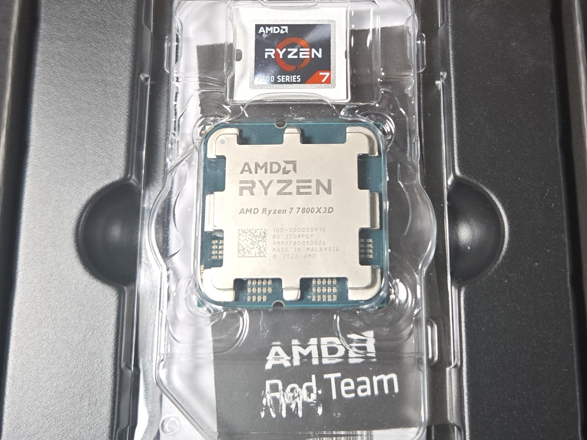 AMD Ryzen 7 7800X3D *Excellent Condition*
