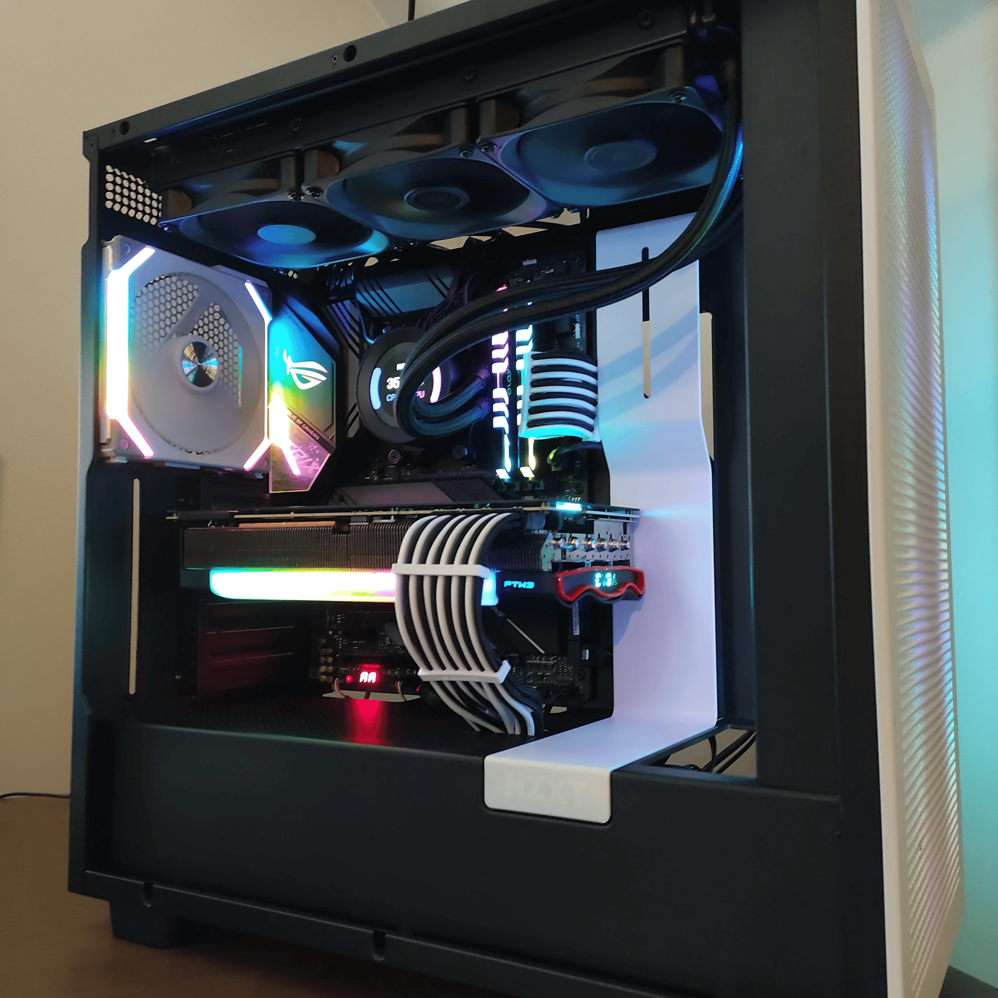 Ryzen 3950X | RTX 3090 FTW3 | 32GB Ram | 2.5TB Storage