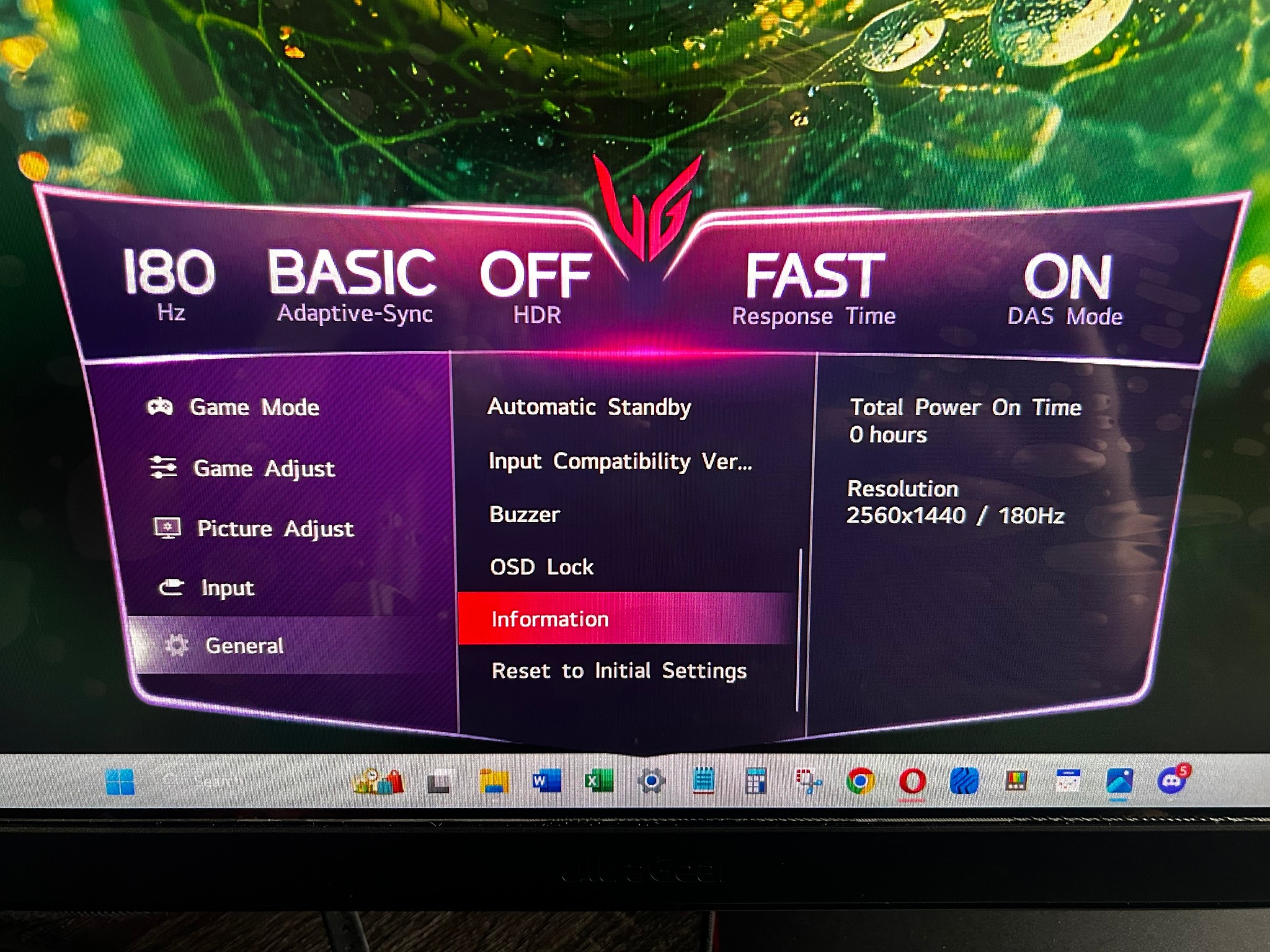 LG UltraGear 32" (2K) WQHD (2560 x 1440) (180Hz) Gaming Monitor – 0hrs Used! (32GS75QX)