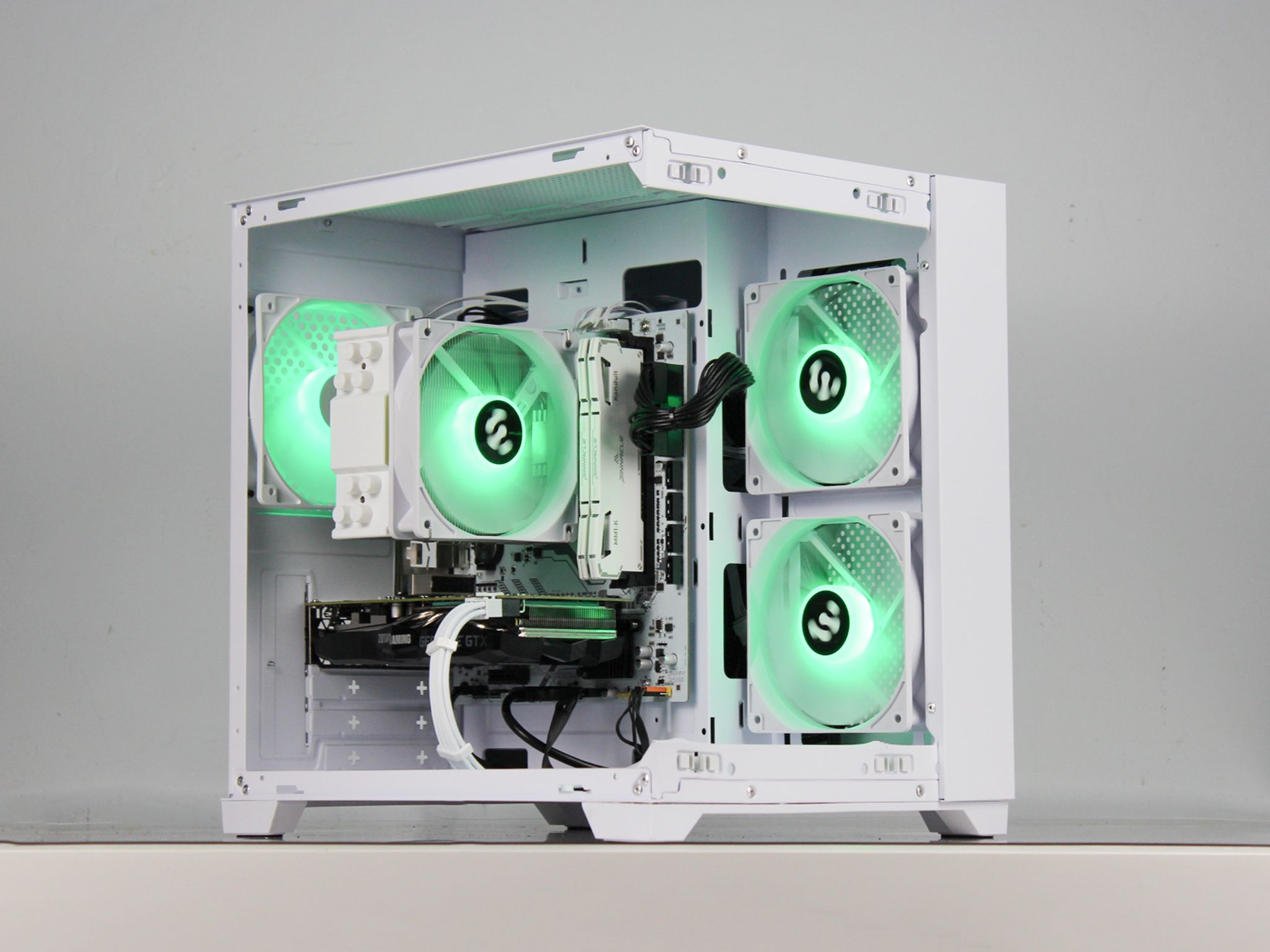 🧊White Gaming PC | GTX 1660 Super | Ryzen 5 2600 | 500GB SSD | 16GB RAM | 🧊