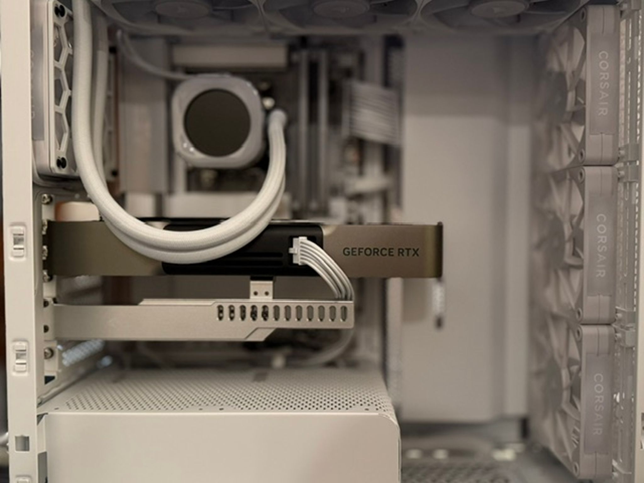Corsair 4000D VAULT NOVA #1337 | Ryzen 9 9950X3D | RTX 5080 FE | 64GB | 2TB