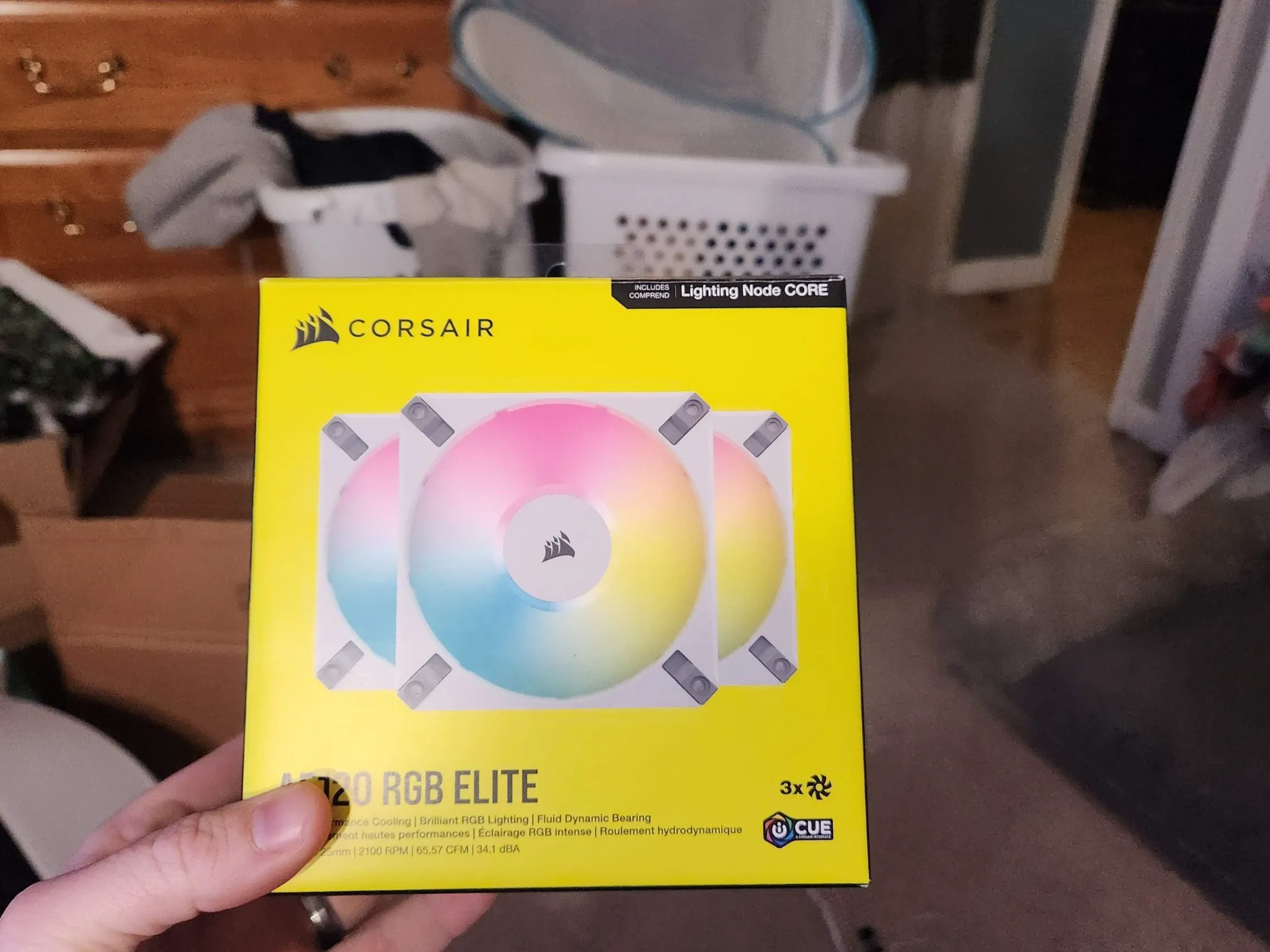 Corsair AF120 RGB Elite Fans 3 pack with Lightning Node Core