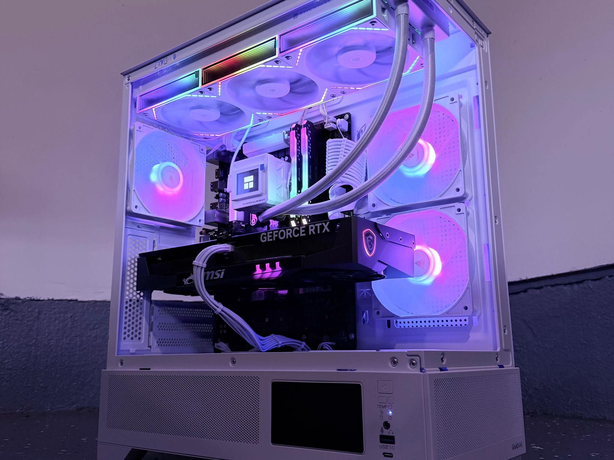 ❄️"Crystal Nova"❄️| 1440p Gaming | RTX 5070 | Intel i9 12900KF | 32B Ram | 2tb Storage | WiFi