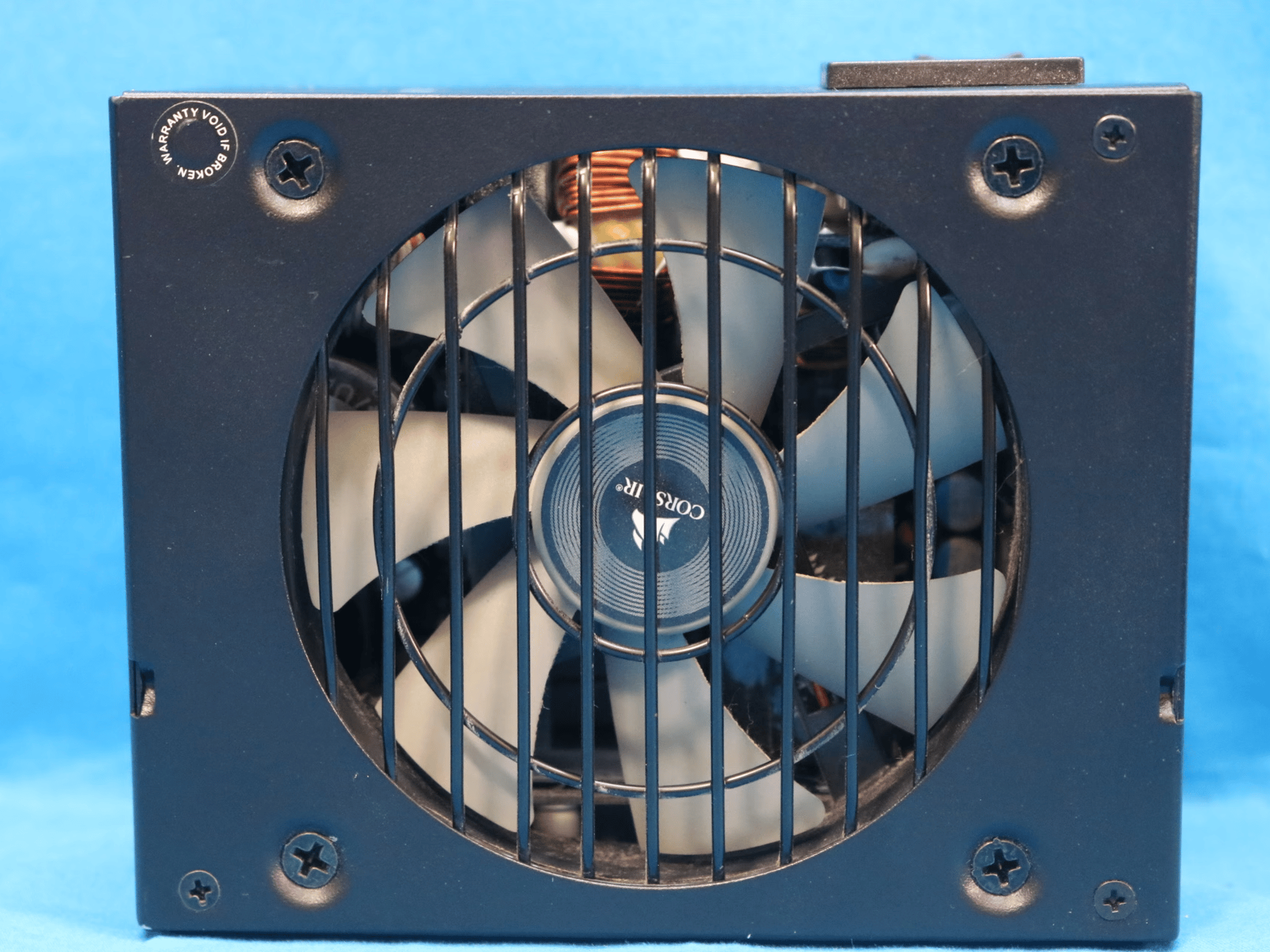 Corsair SF600 600W 80 PLUS Gold Fully-Modular SFX Desktop Power Supply CP-9020105 RPS0026